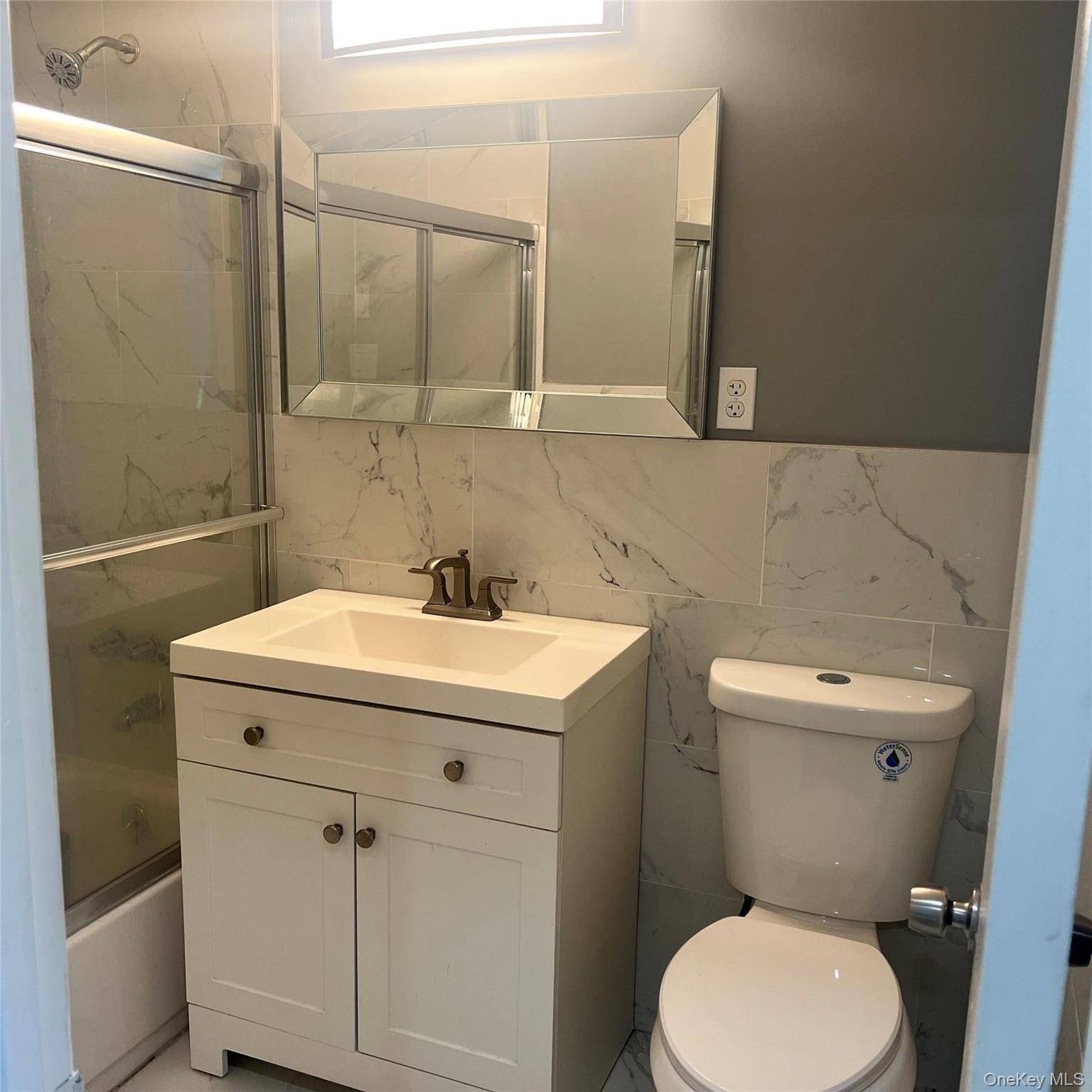 Apartamento de 1 Dormitorios en Venta en Greenport, Nueva York, EE. UU. - 6
