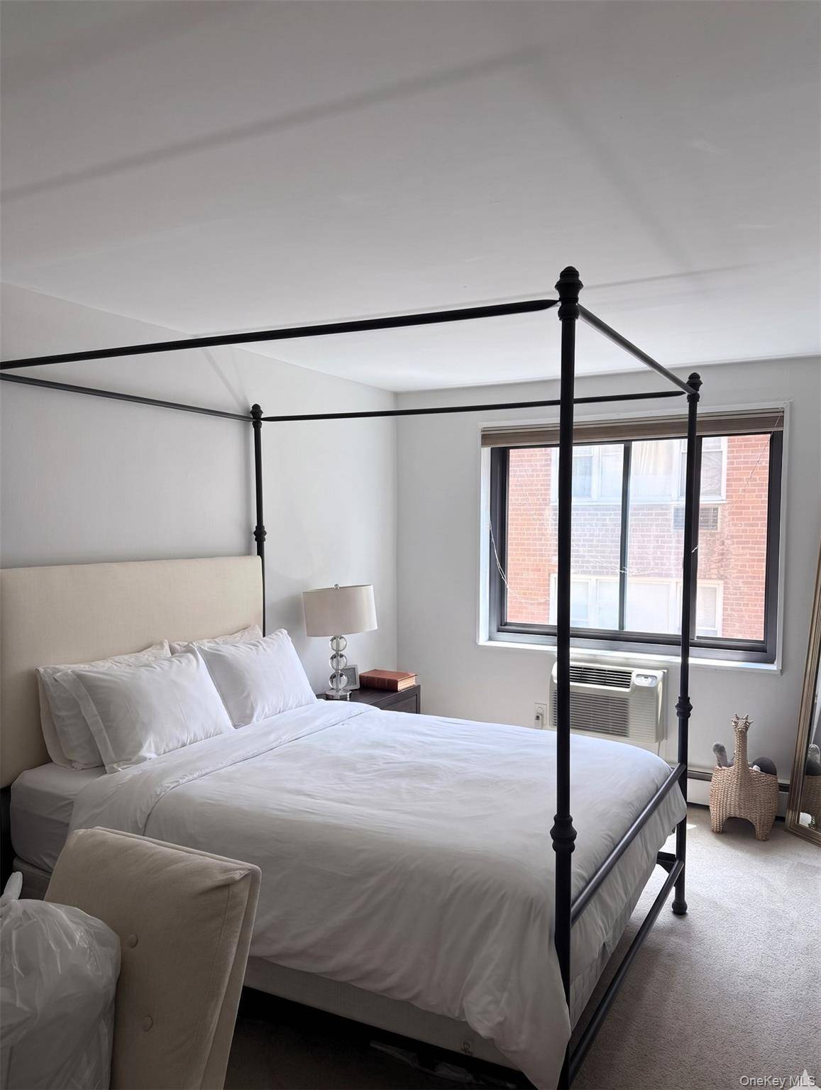 1 Bedroom Home for Sale in Hartsdale - New York - USA - 5