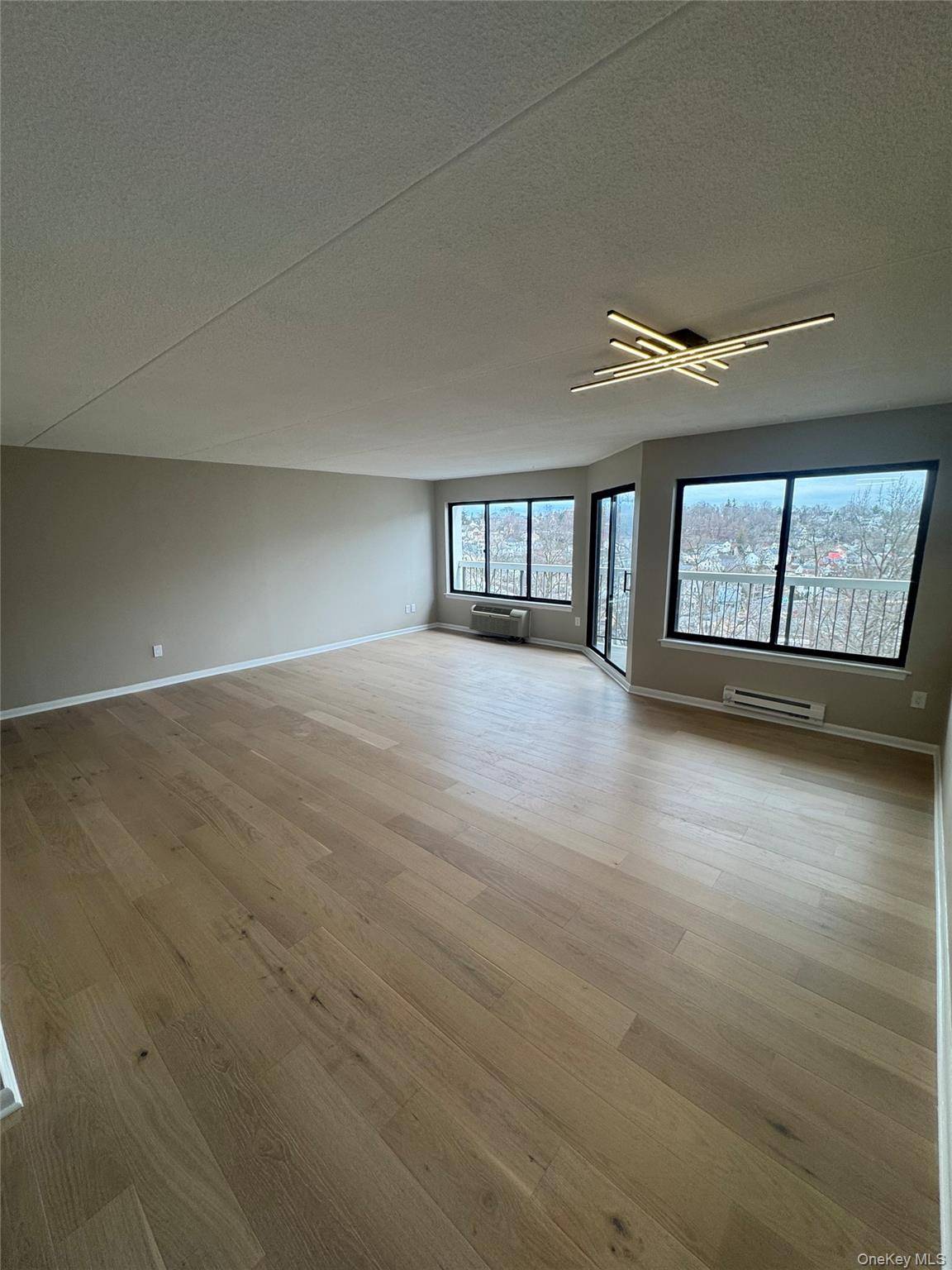Apartamento com 1 Quartos à Venda em Hartsdale - Nova Iorque - EUA - 3