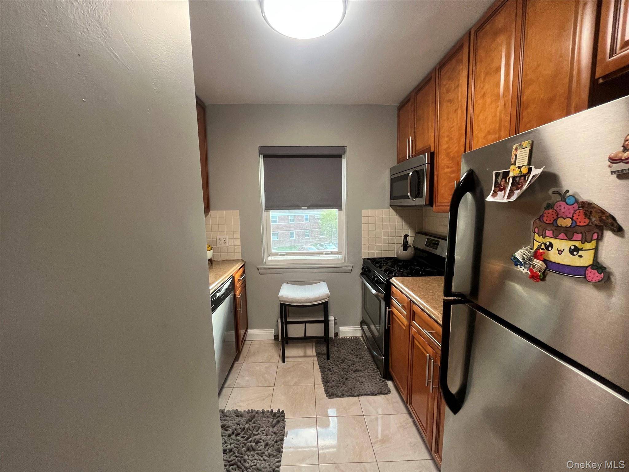 Apartamento com 1 Quartos à Venda em Hollis - Nova Iorque - EUA - 2