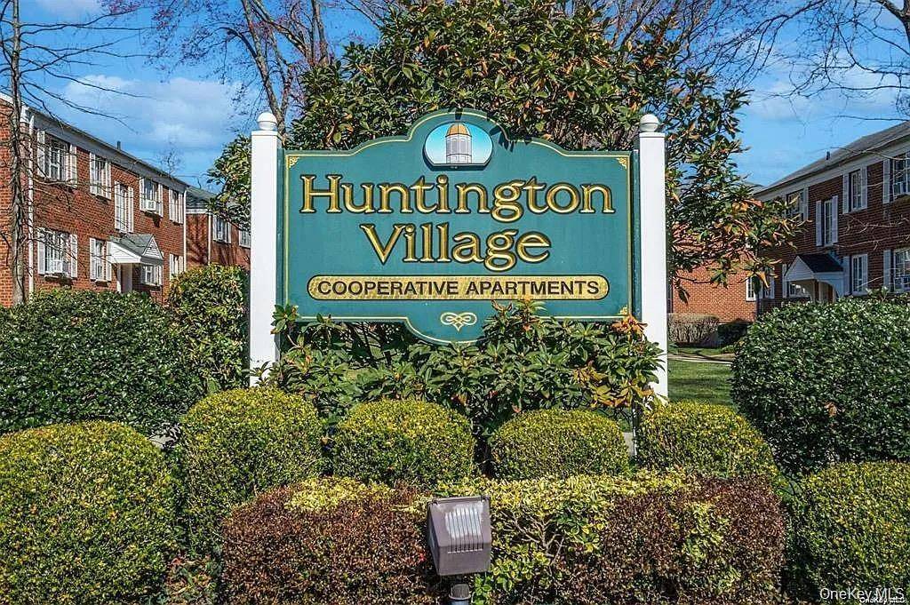Apartamento de 1 Dormitorio en Venta en Huntington - Nueva York - EE. UU. - 1