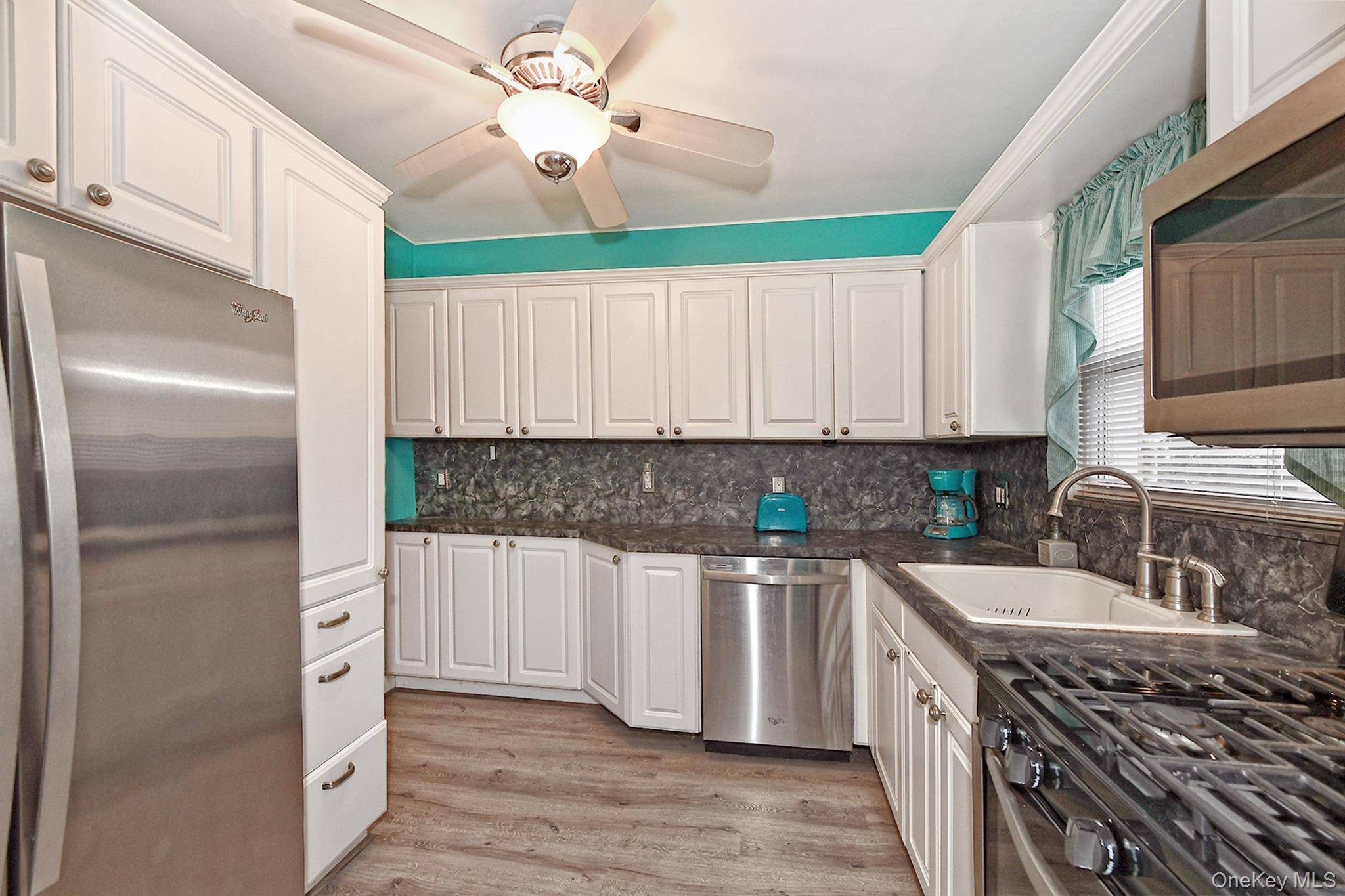 Apartamento de 1 Dormitorio en Venta en Huntington - Nueva York - EE. UU. - 2