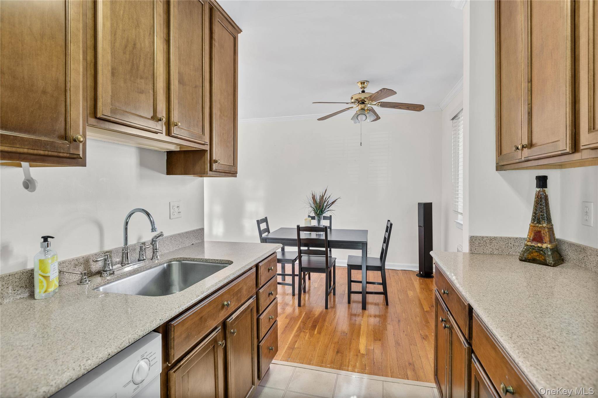 Apartamento de 1 Dormitorio en Venta en Huntington - Nueva York - EE. UU. - 6