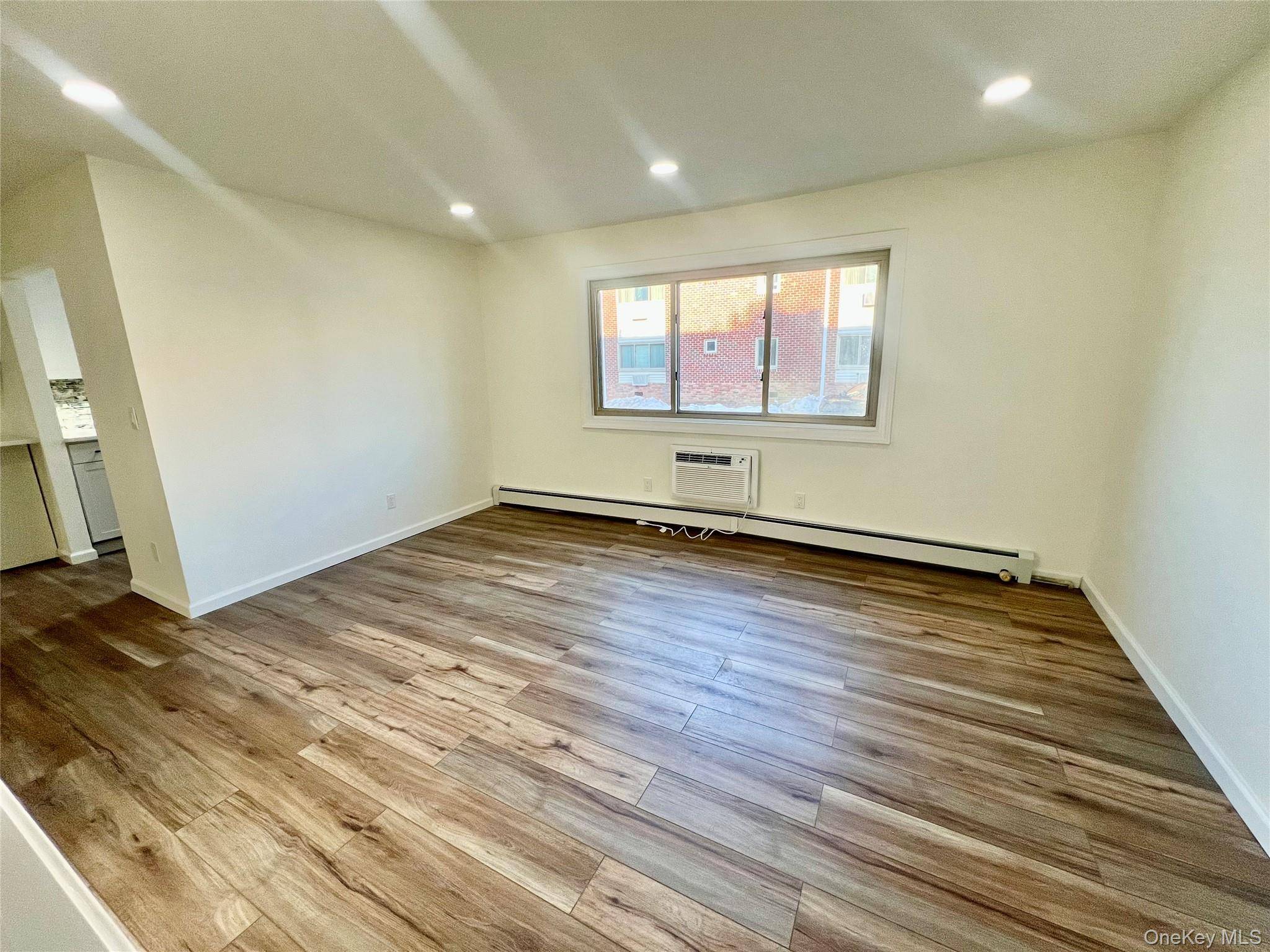 Apartamento com 1 Quartos à Venda em Islip - Nova Iorque - EUA - 5