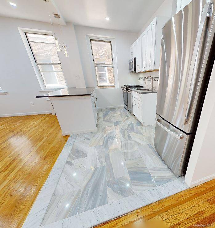 Apartamento com 1 Quartos à Venda em Jackson Heights - Nova Iorque - EUA - 2