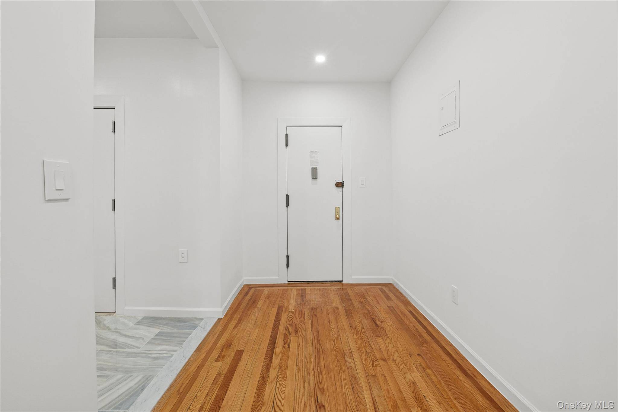 Apartamento com 1 Quartos à Venda em Jackson Heights - Nova Iorque - EUA - 4