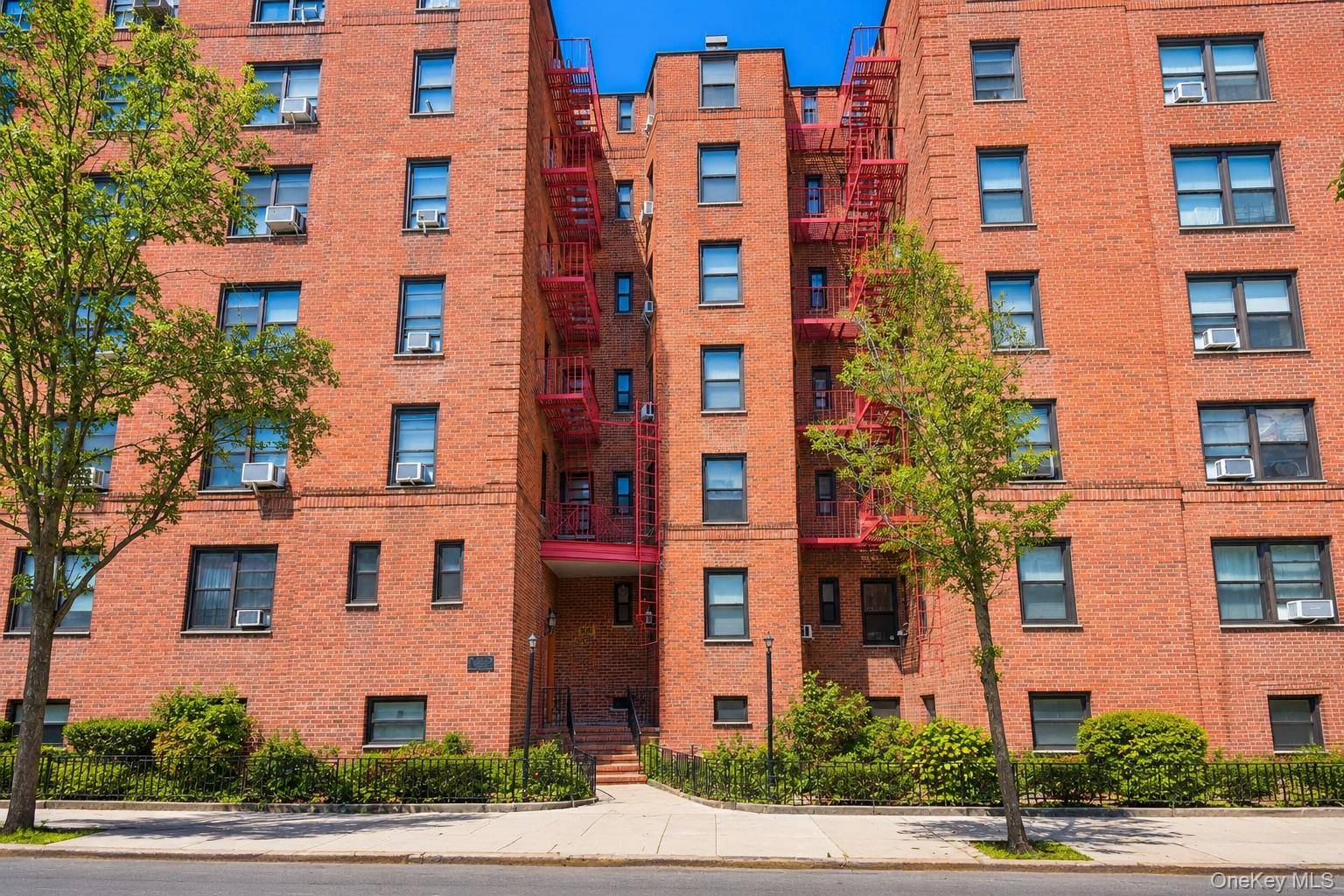 Apartamento de 1 Dormitorio en Venta en Jackson Heights - Nueva York - EE. UU. - 1