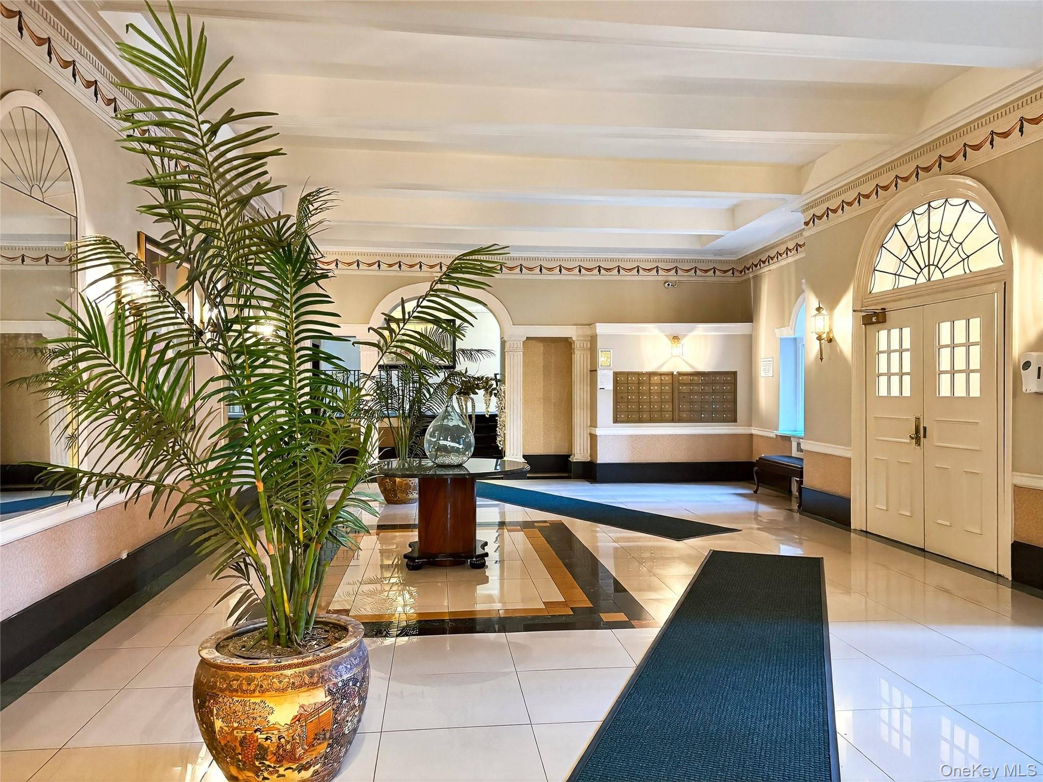 Apartamento com 1 Quartos à Venda em Kew Gardens - Nova Iorque - EUA - 2