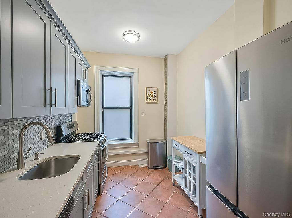 Apartamento com 1 Quartos à Venda em Kew Gardens - Nova Iorque - EUA - 4