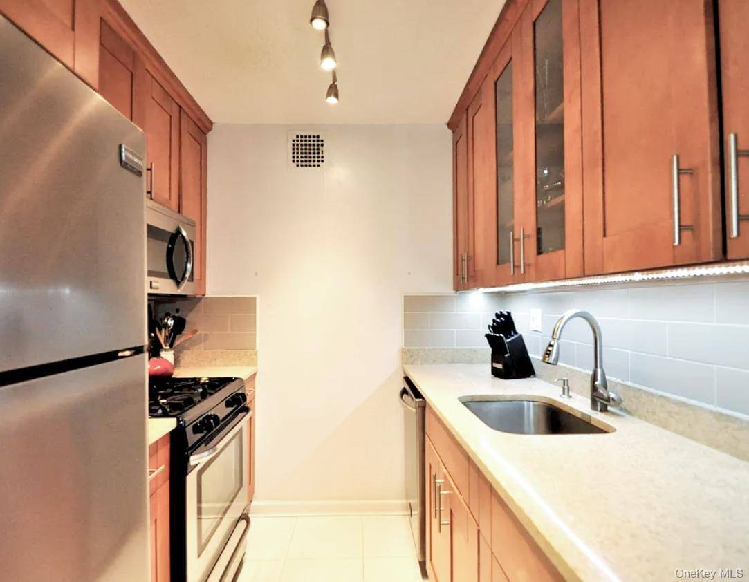 Apartamento com 1 Quartos à Venda em Kew Gardens - Nova Iorque - EUA - 3