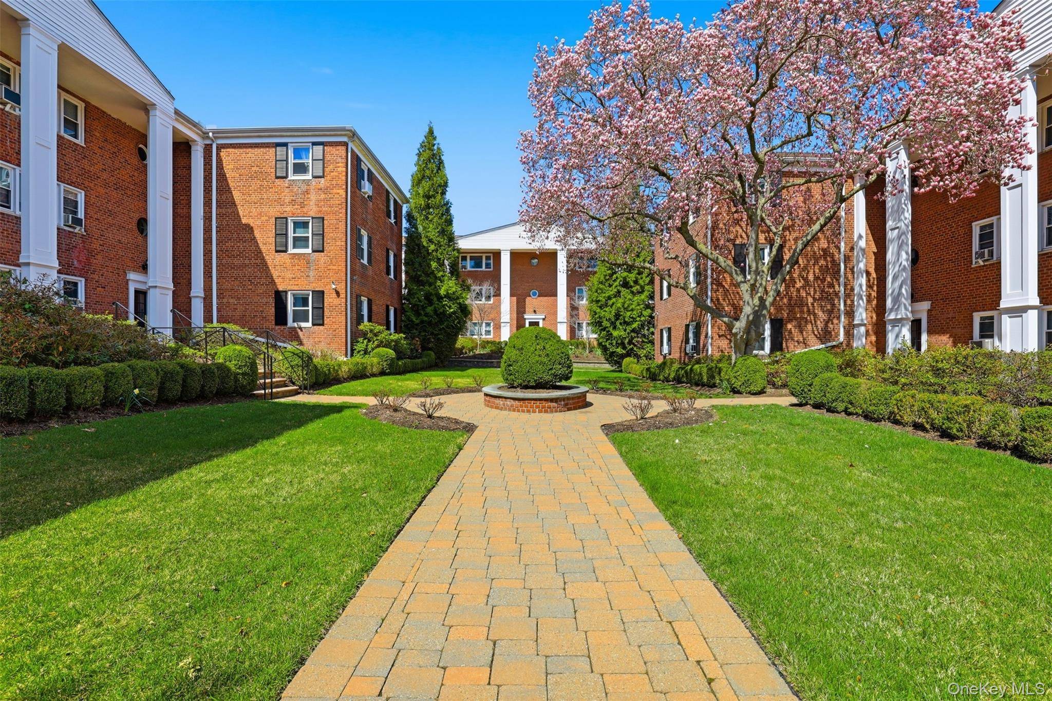 Apartamento de 1 Dormitorio en Venta en Larchmont - Nueva York - EE. UU. - 2