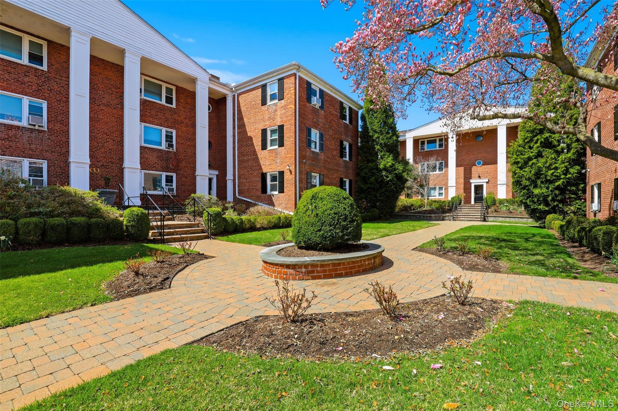 Apartamento de 1 Dormitorio en Venta en Larchmont - Nueva York - EE. UU. - 3