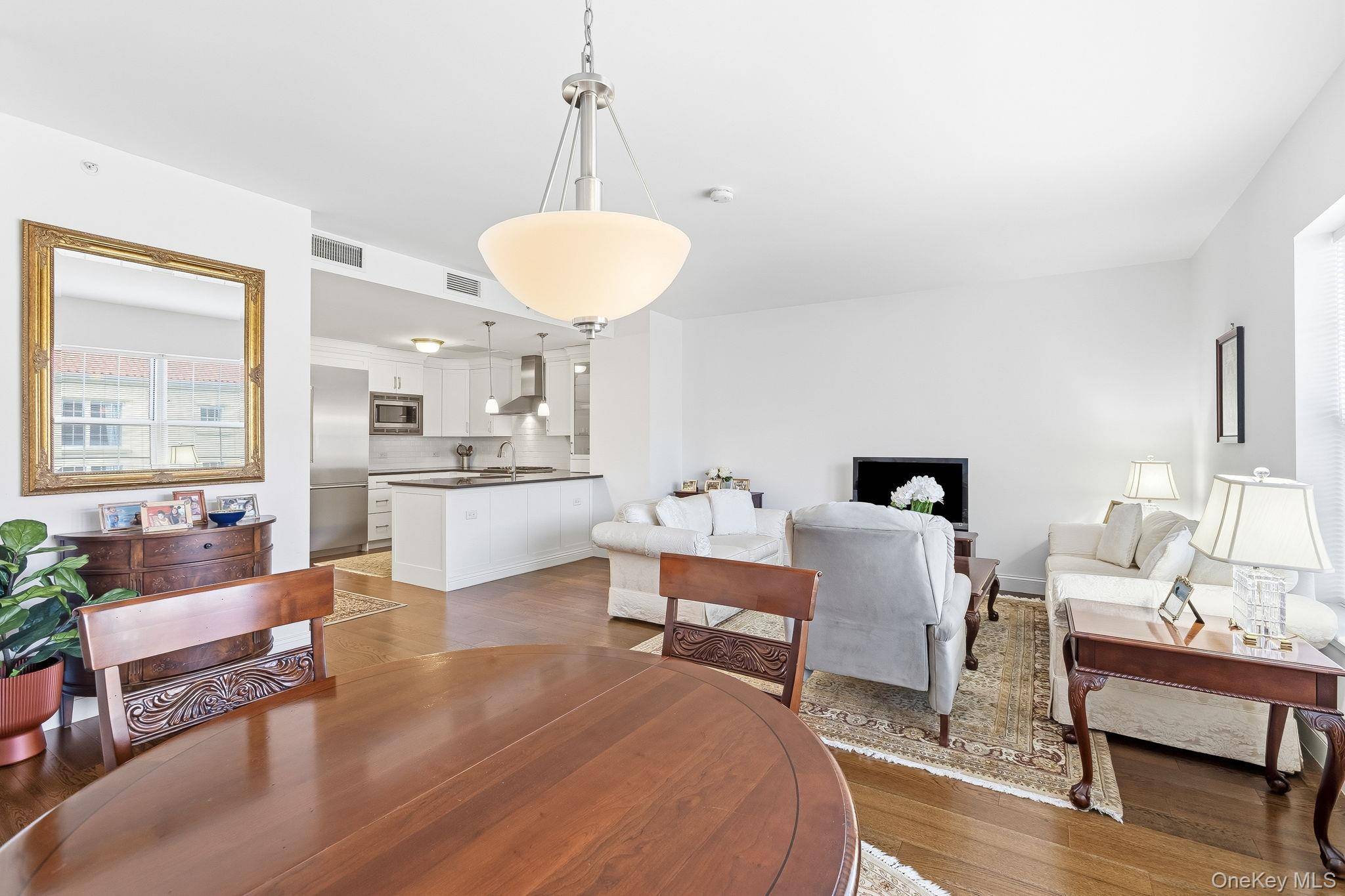 Apartamento de 1 Dormitorio en Venta en Larchmont - Nueva York - EE. UU. - 8