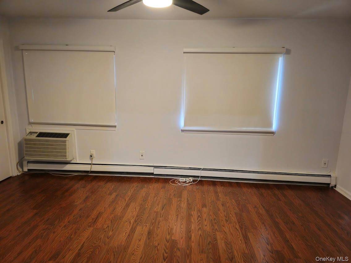 Apartamento de 1 Dormitorio en Venta en Lynbrook - Nueva York - EE. UU. - 1