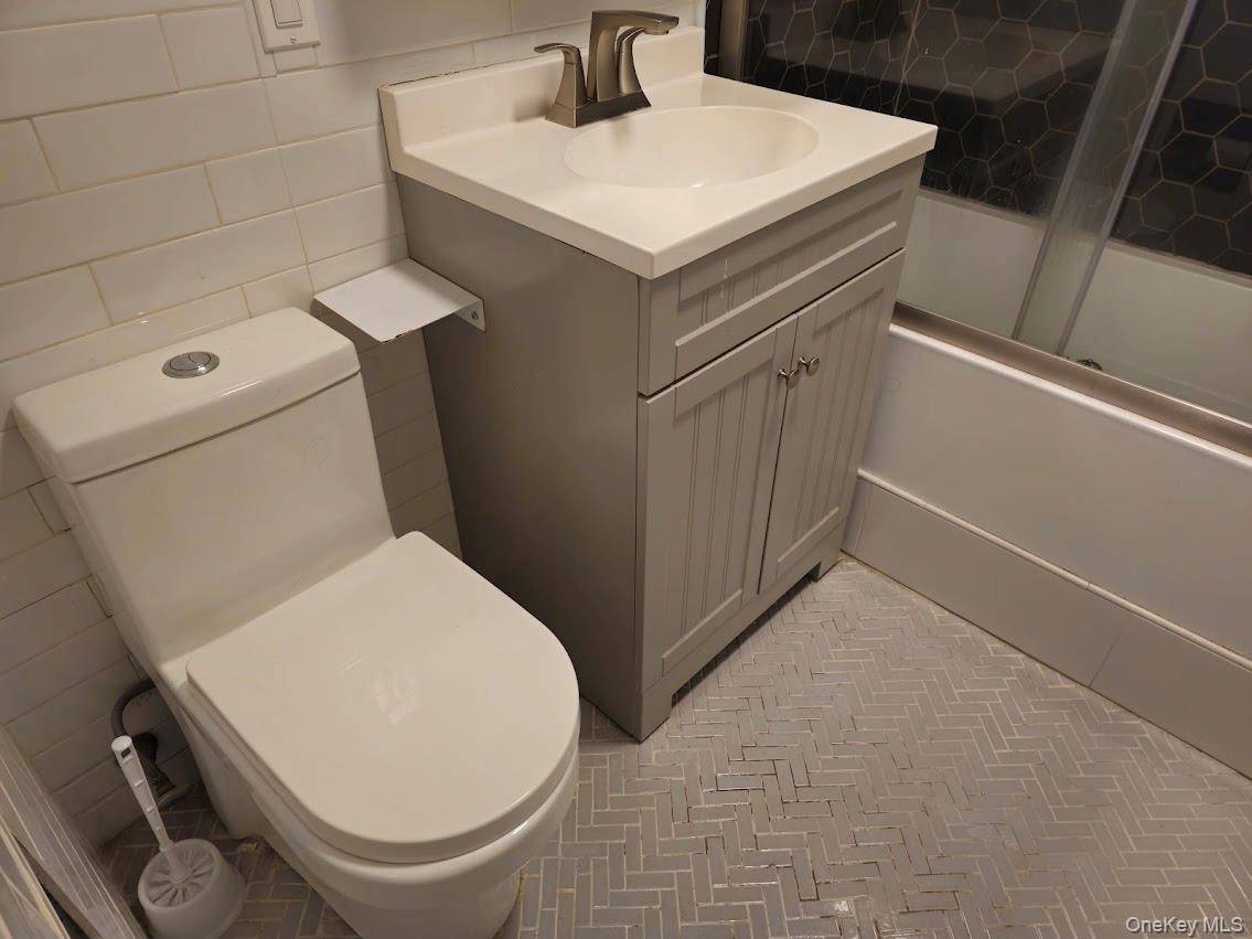 Apartamento de 1 Dormitorio en Venta en Lynbrook - Nueva York - EE. UU. - 5