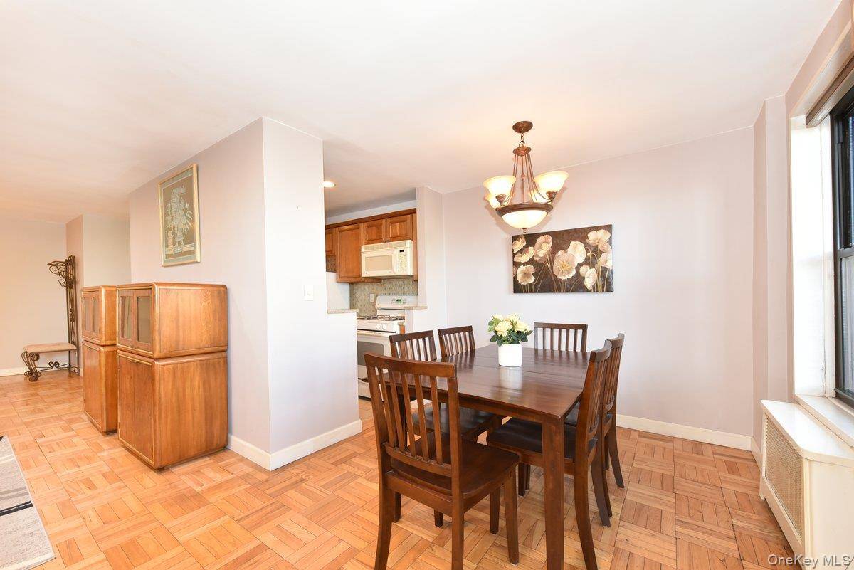 Apartamento de 1 Dormitorio en Venta en Mineola - Nueva York - EE. UU. - 5