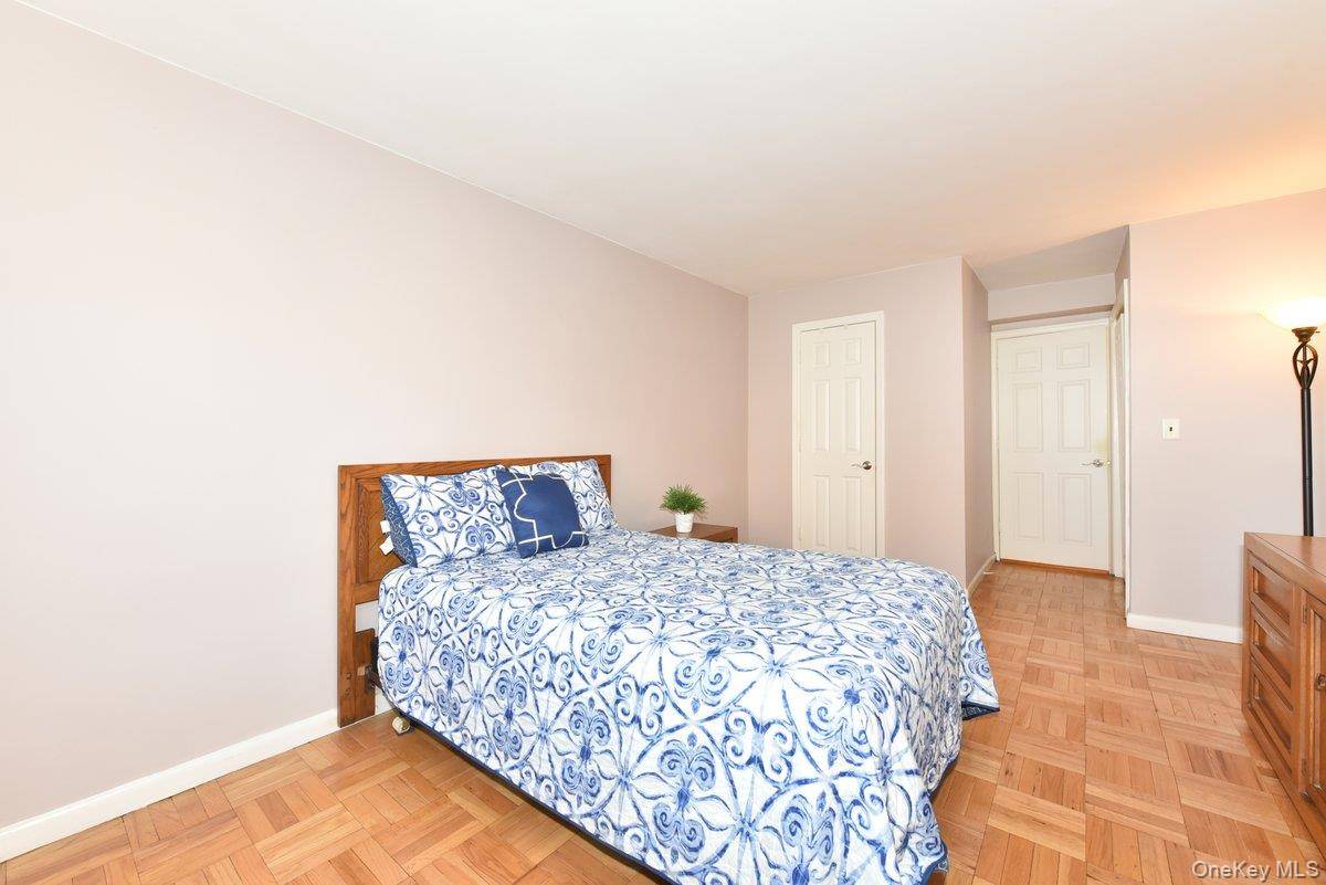 Apartamento de 1 Dormitorio en Venta en Mineola - Nueva York - EE. UU. - 8