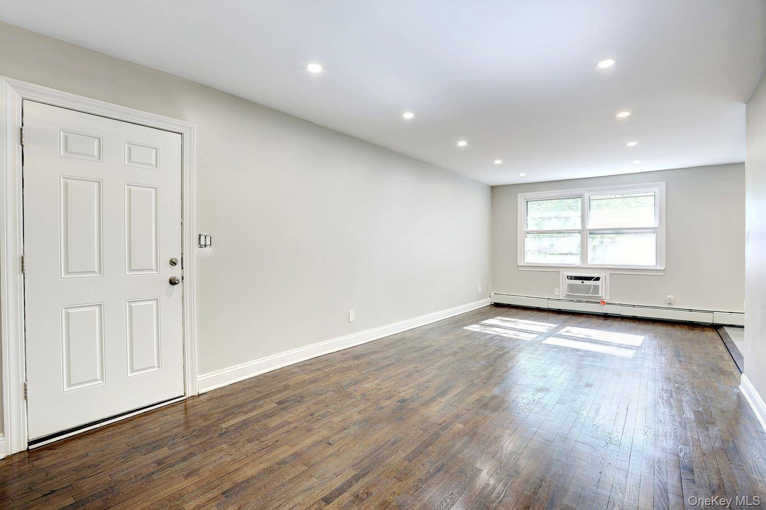 Apartamento com 1 Quartos à Venda em Monsey - Nova Iorque - EUA - 3