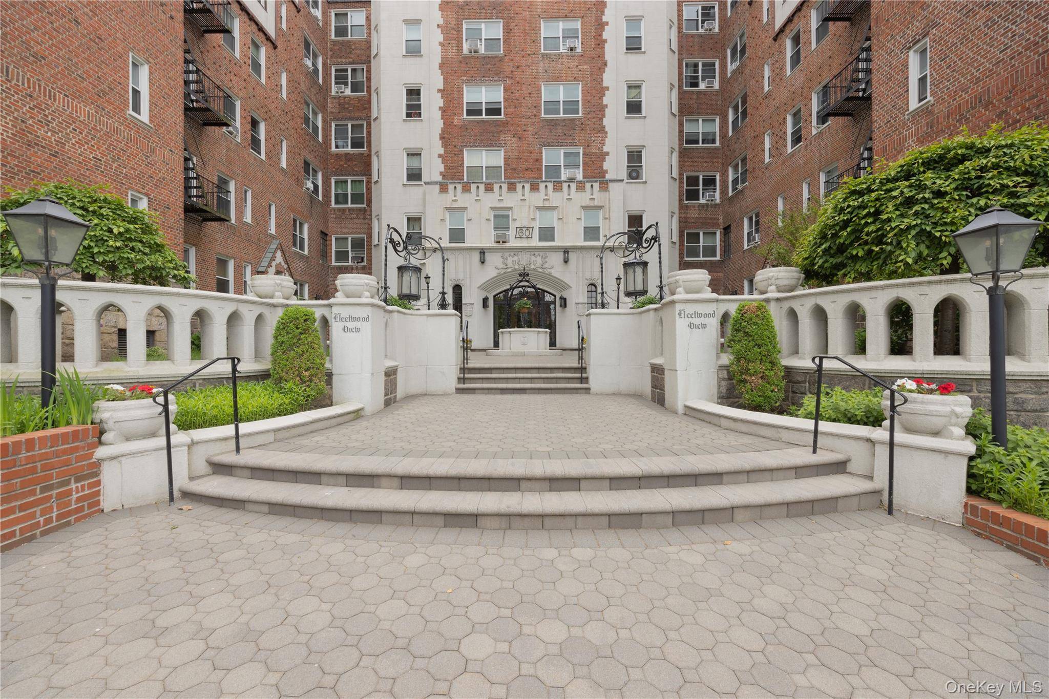 Apartamento de 1 Dormitorio en Venta en Mount Vernon - Nueva York - EE. UU. - 1