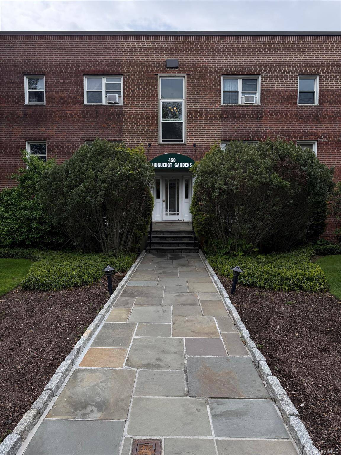 Apartamento com 1 Quartos à Venda em New Rochelle - Nova Iorque - EUA - 1