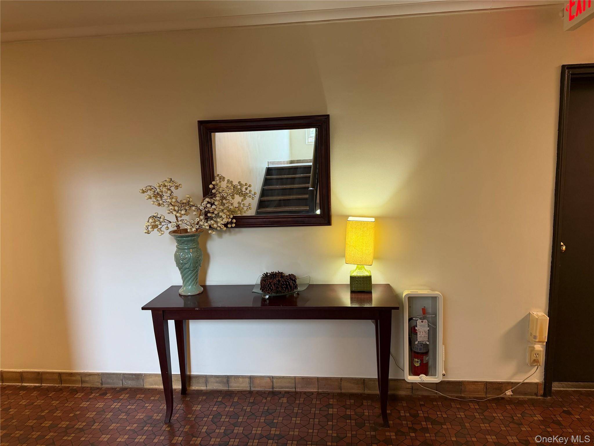Apartamento com 1 Quartos à Venda em New Rochelle - Nova Iorque - EUA - 2