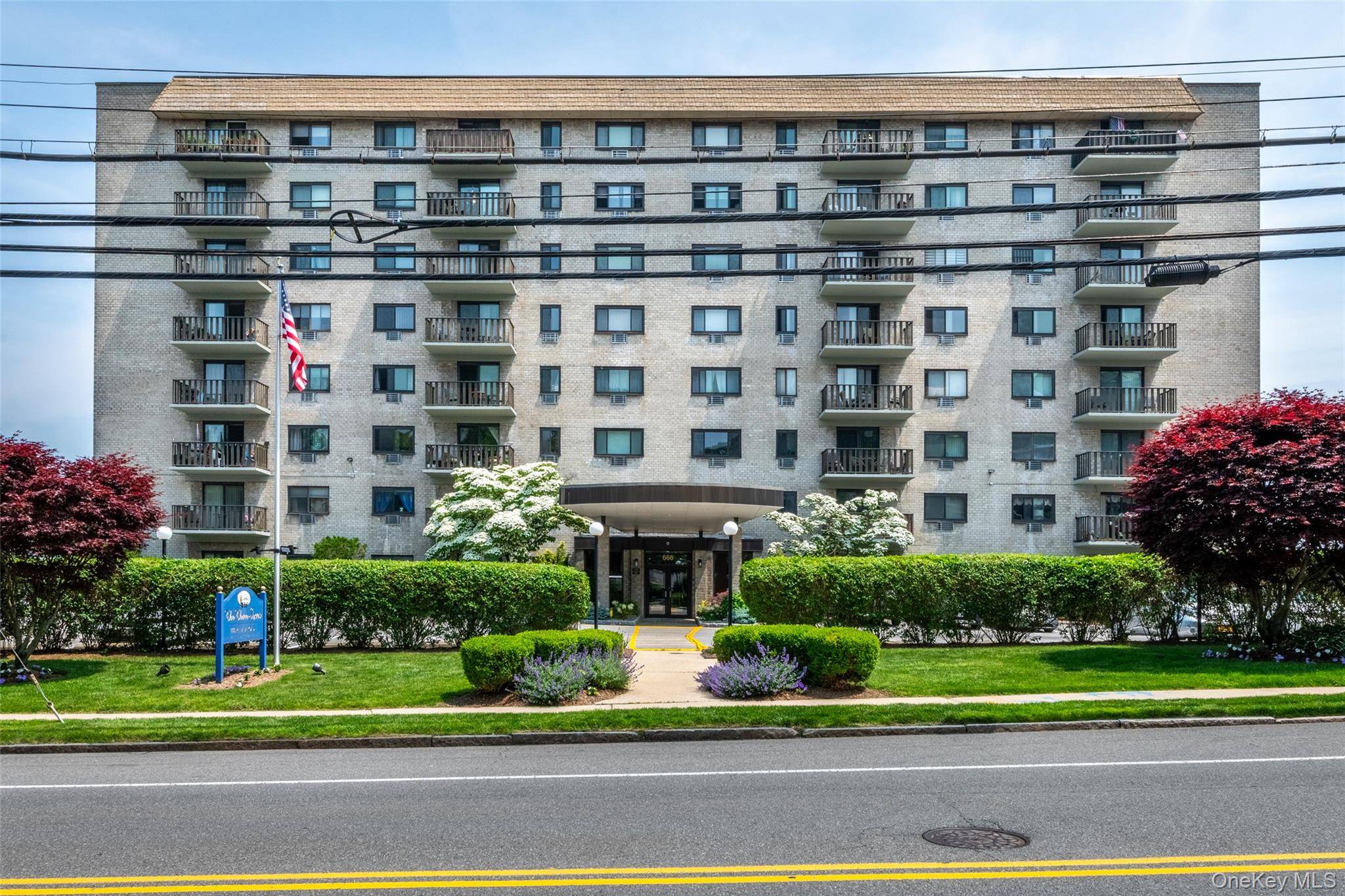 Apartamento com 1 Quartos à Venda em New Rochelle - Nova Iorque - EUA - 1