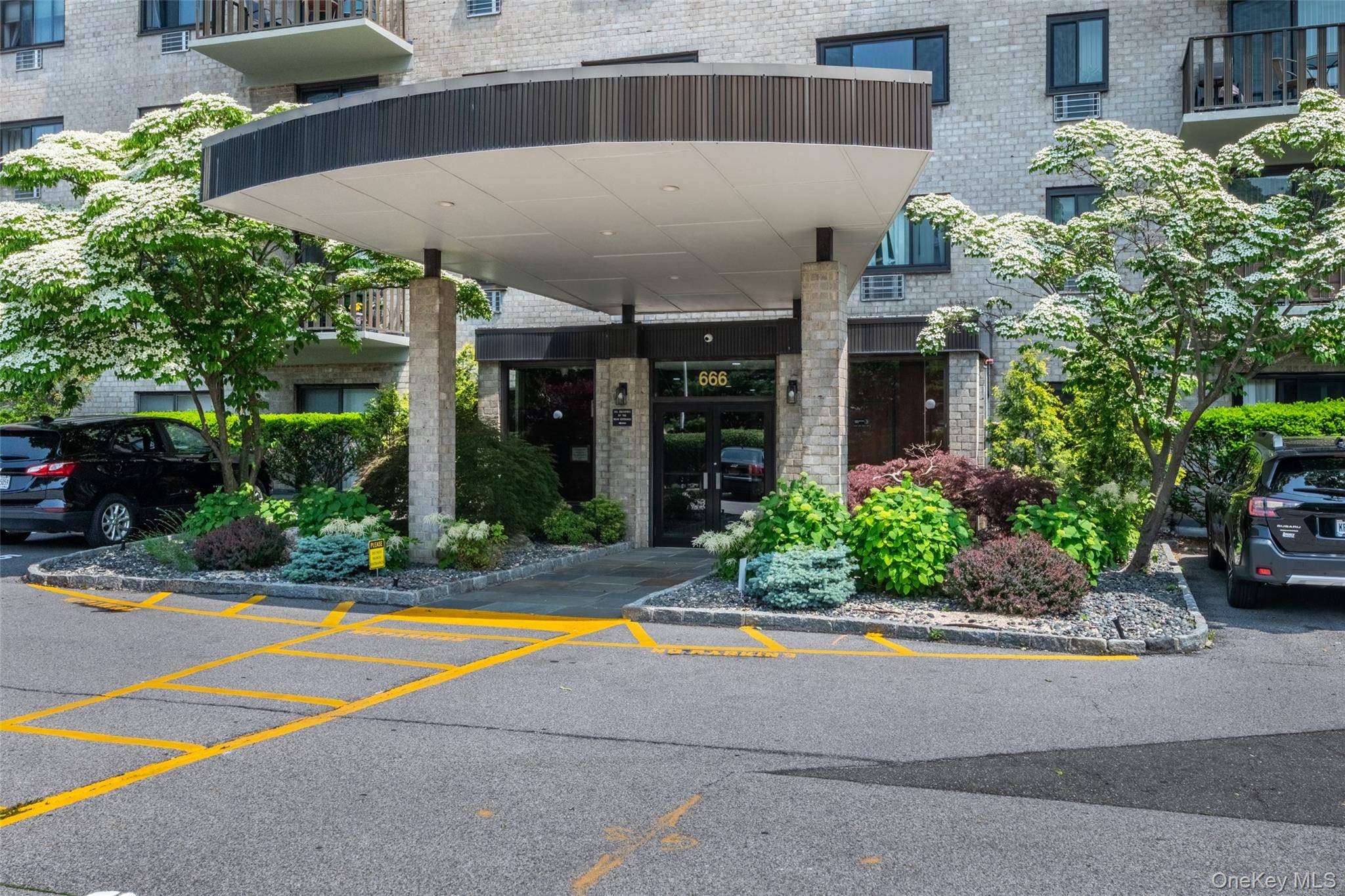 Apartamento com 1 Quartos à Venda em New Rochelle - Nova Iorque - EUA - 2
