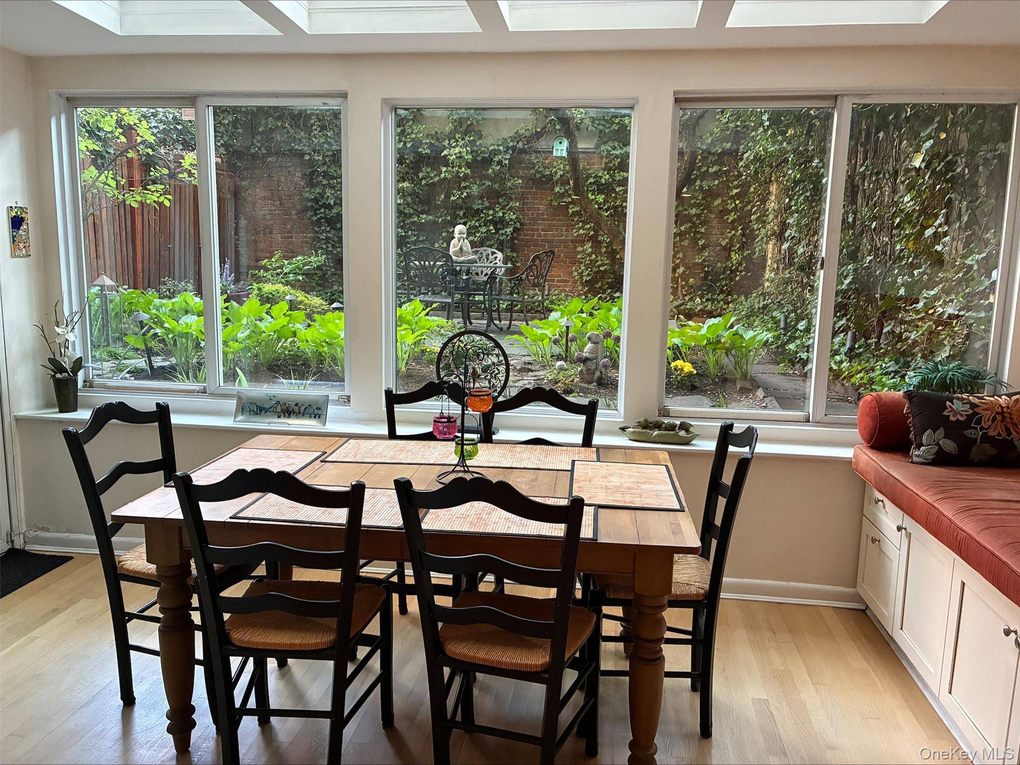 1 Bedroom Home for Sale in New York - Manhattan - New York - USA - 4