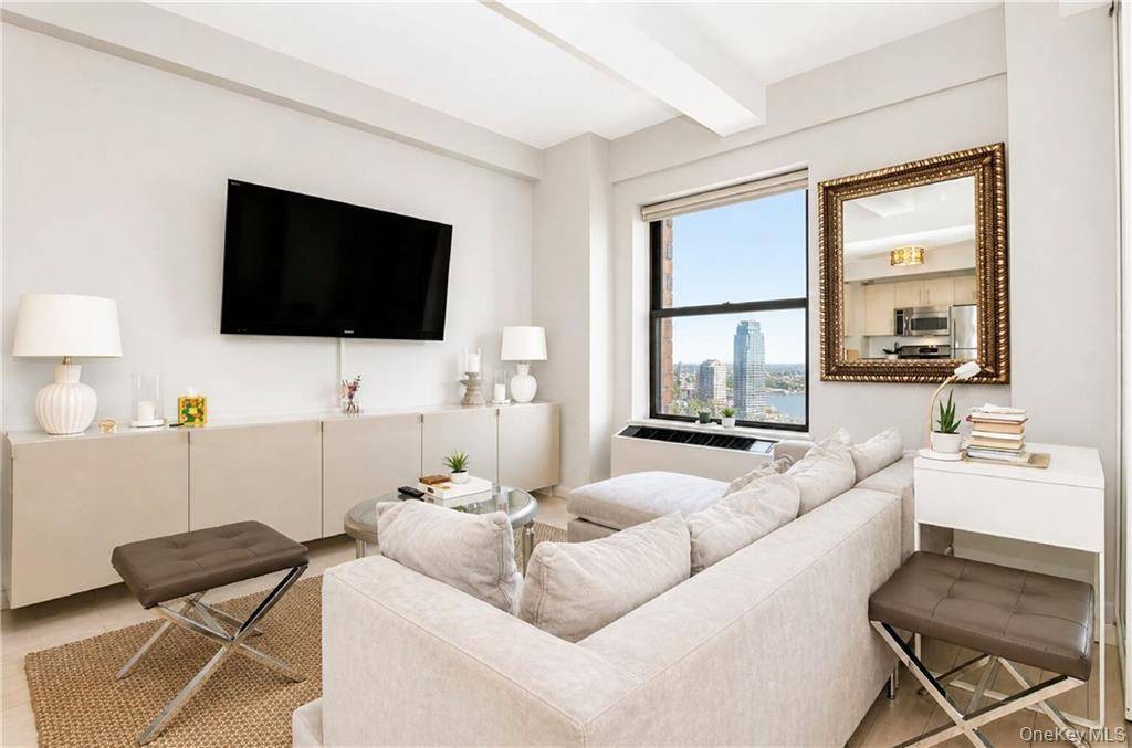 1 Bedroom Home for Sale in New York - Manhattan - New York - USA - 5