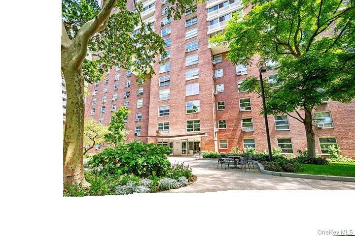 1 Bedroom Home for Sale in New York - Manhattan - New York - USA - 1
