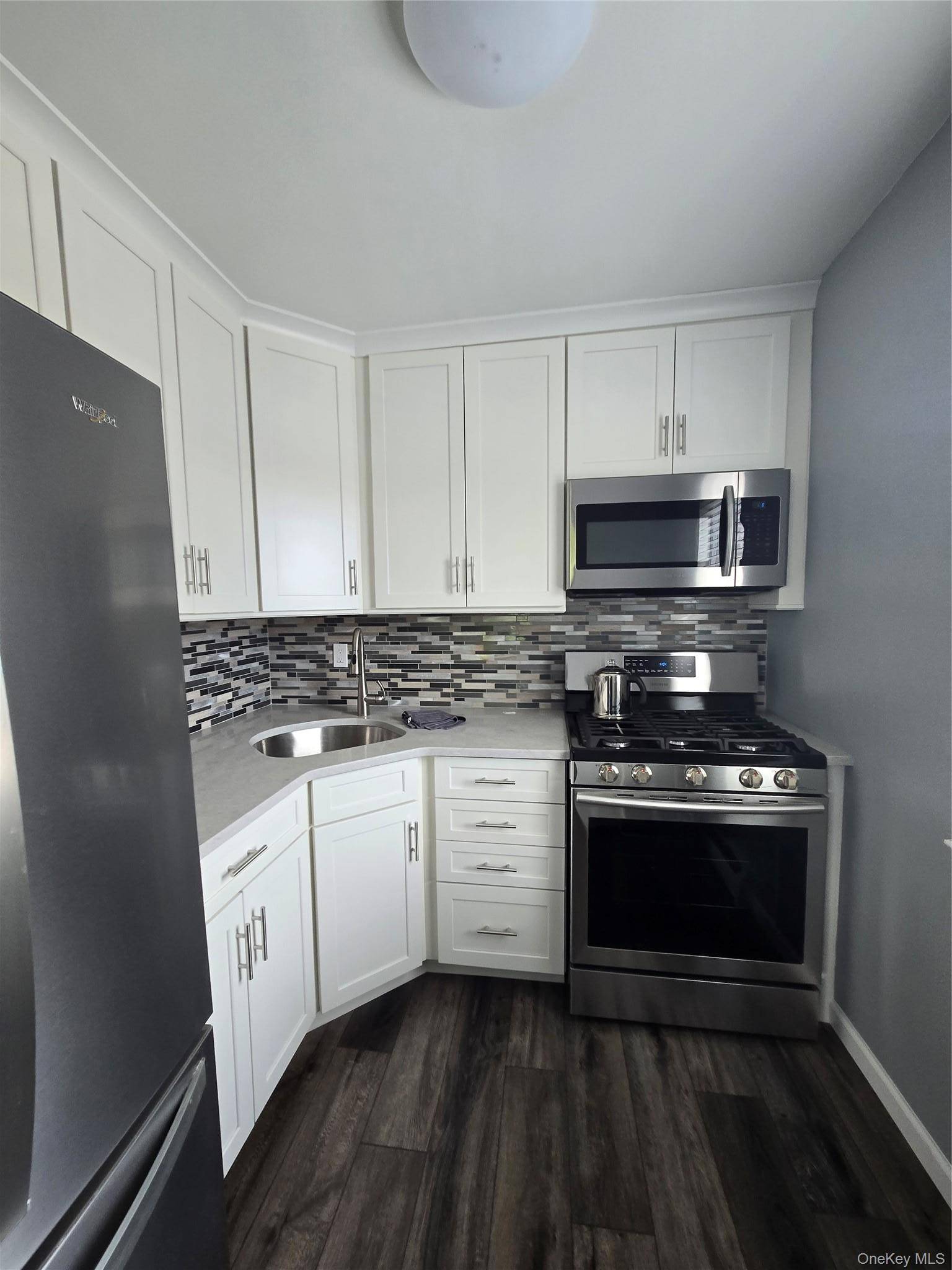 Apartamento com 1 Quartos à Venda em Oyster Bay - Nova Iorque - EUA - 2