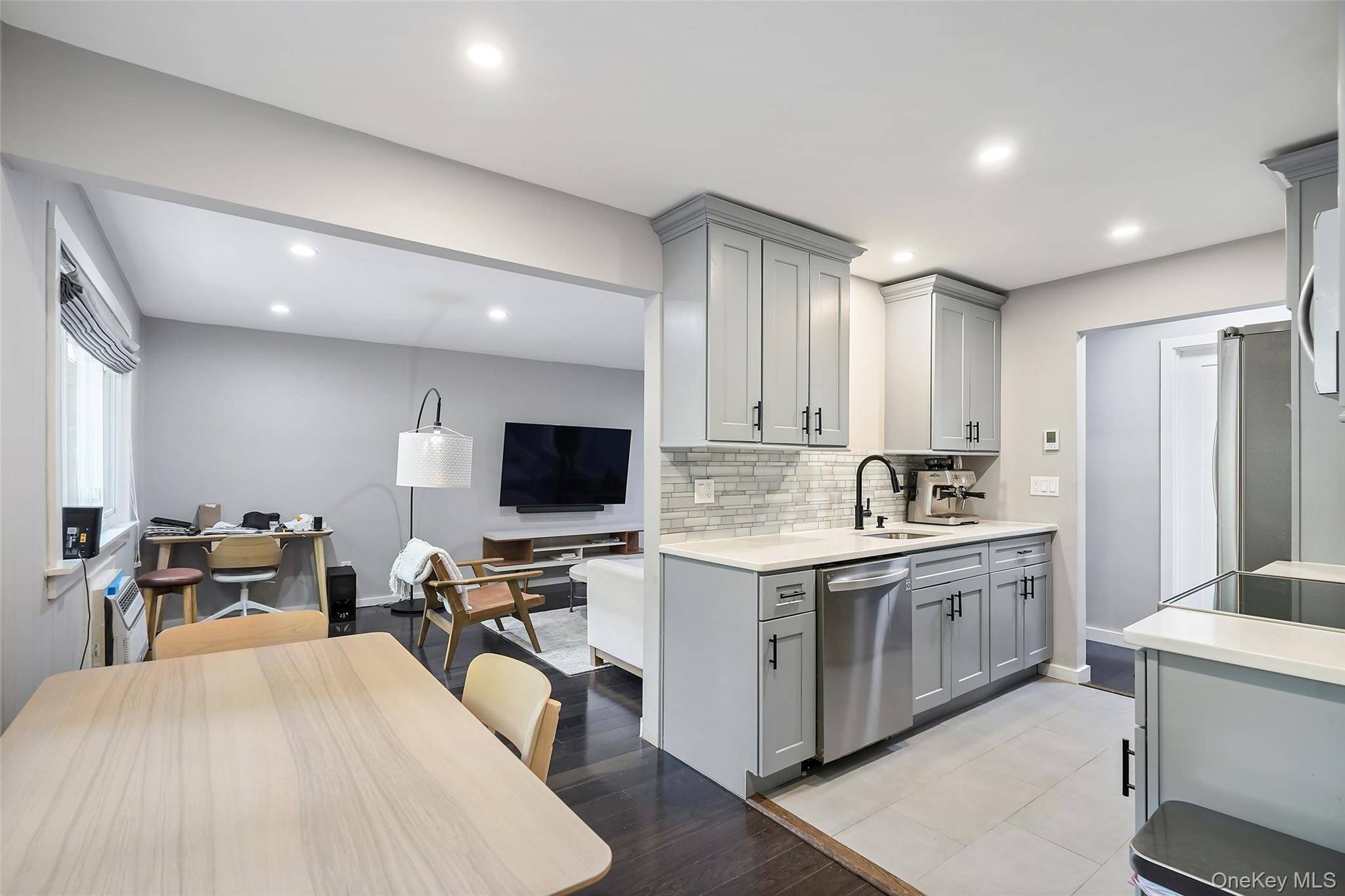 Apartamento de 1 Dormitorio en Venta en Peekskill - Nueva York - EE. UU. - 7