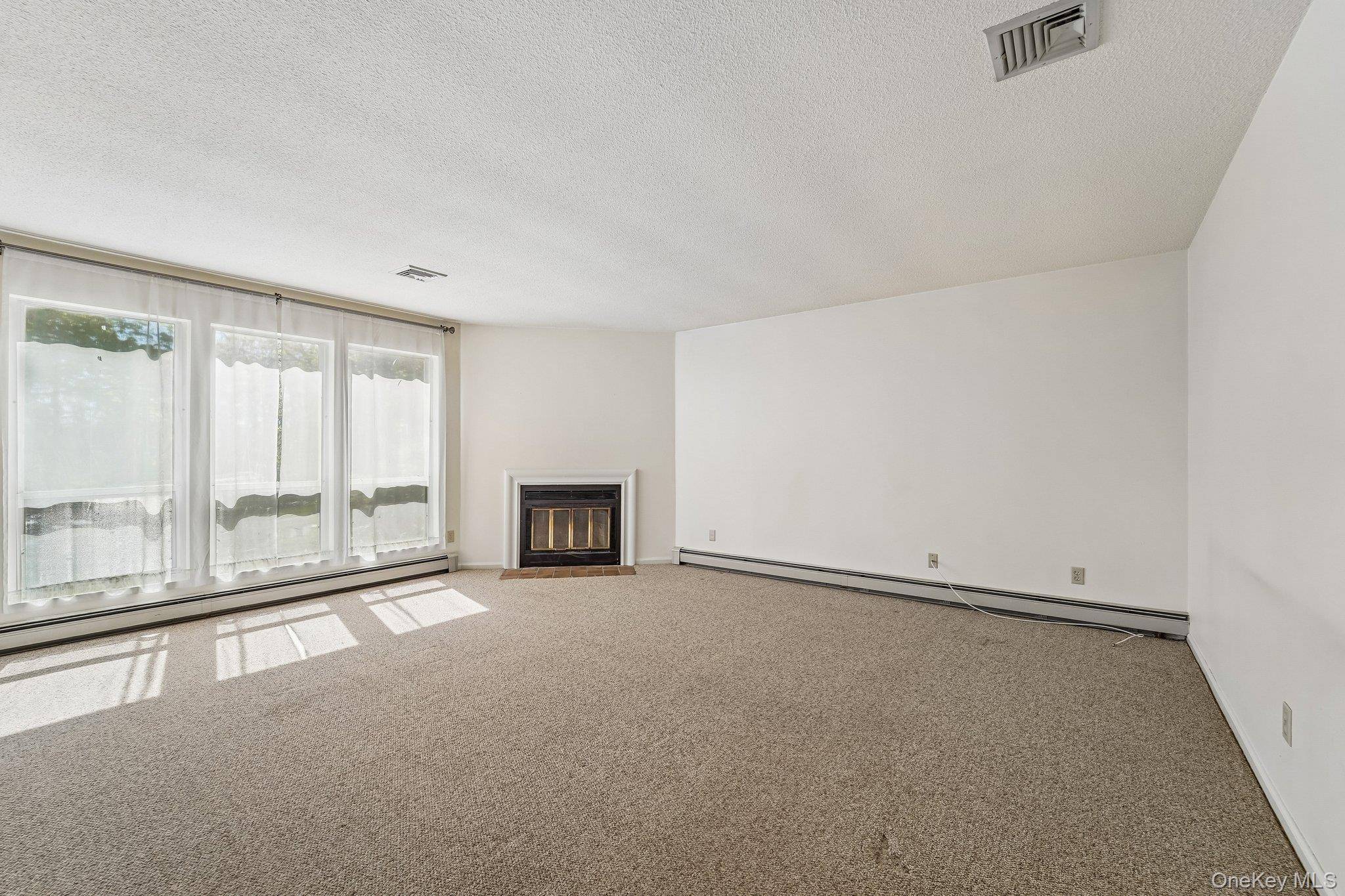 Apartamento com 1 Quartos à Venda em Peekskill - Nova Iorque - EUA - 8