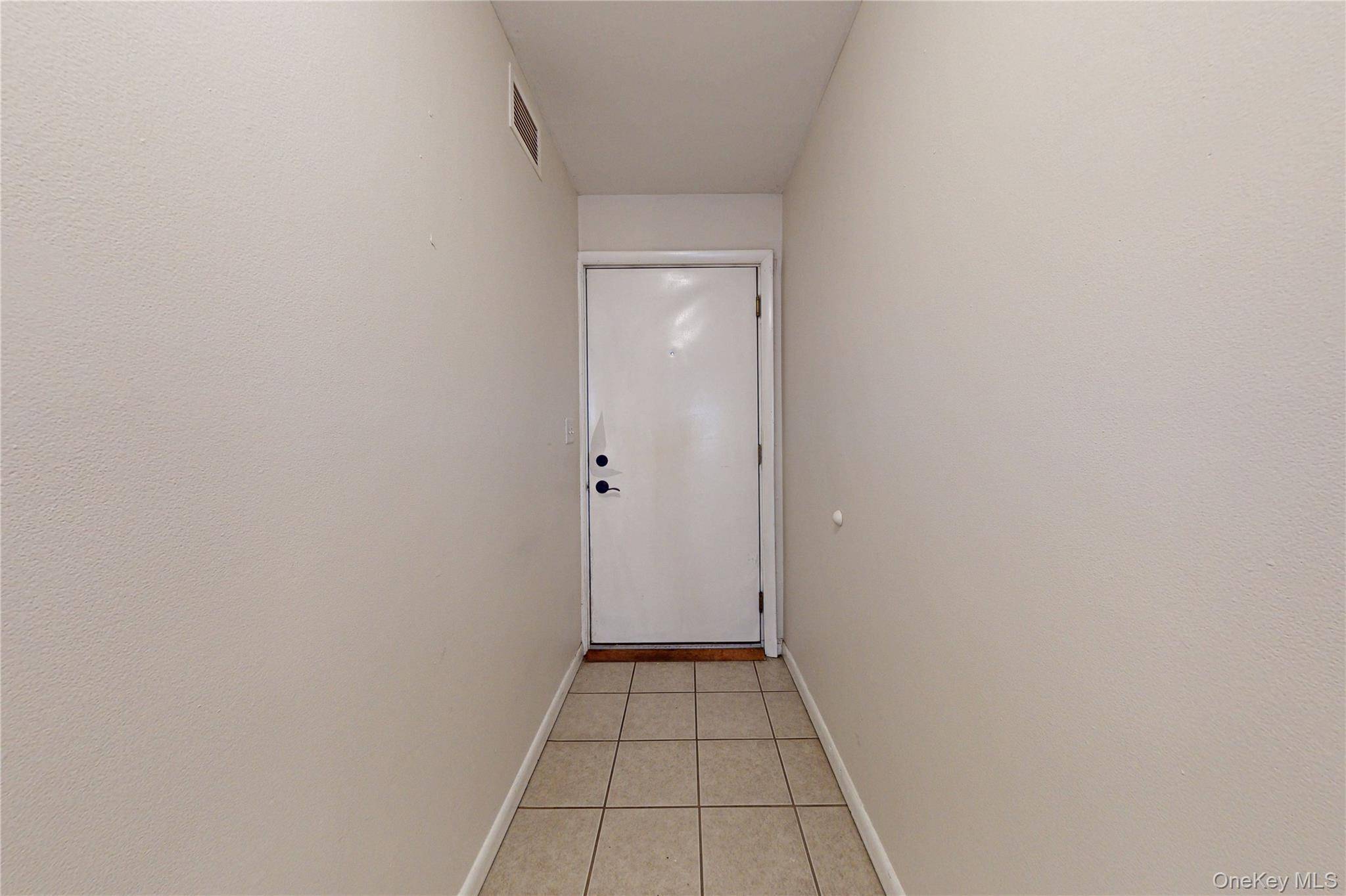 Apartamento com 1 Quartos à Venda em Poughkeepsie - Nova Iorque - EUA - 2