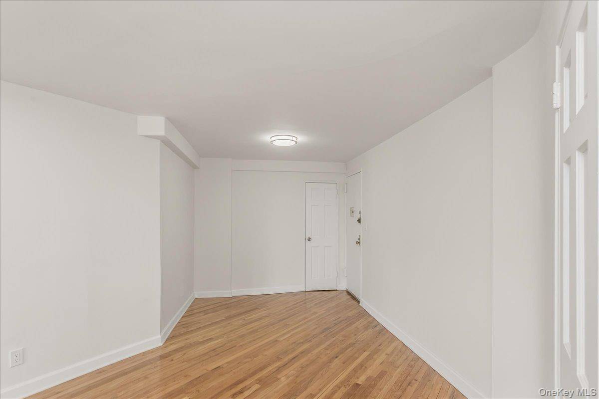 Apartamento com 1 Quartos à Venda em Rego Park - Nova Iorque - EUA - 6