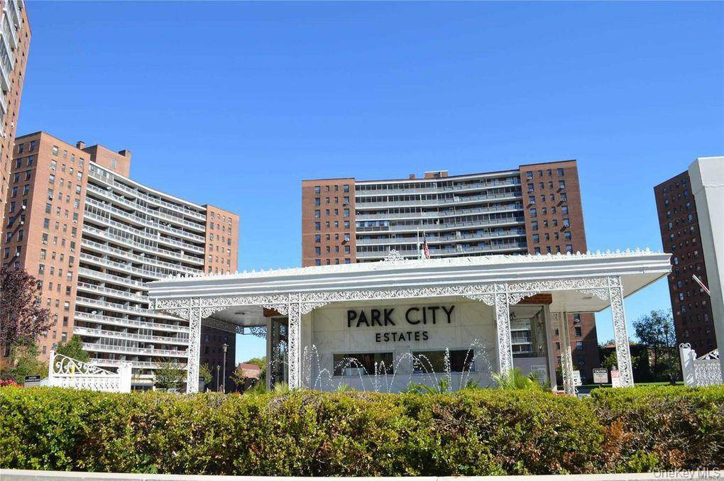 Apartamento com 1 Quartos à Venda em Rego Park - Nova Iorque - EUA - 2