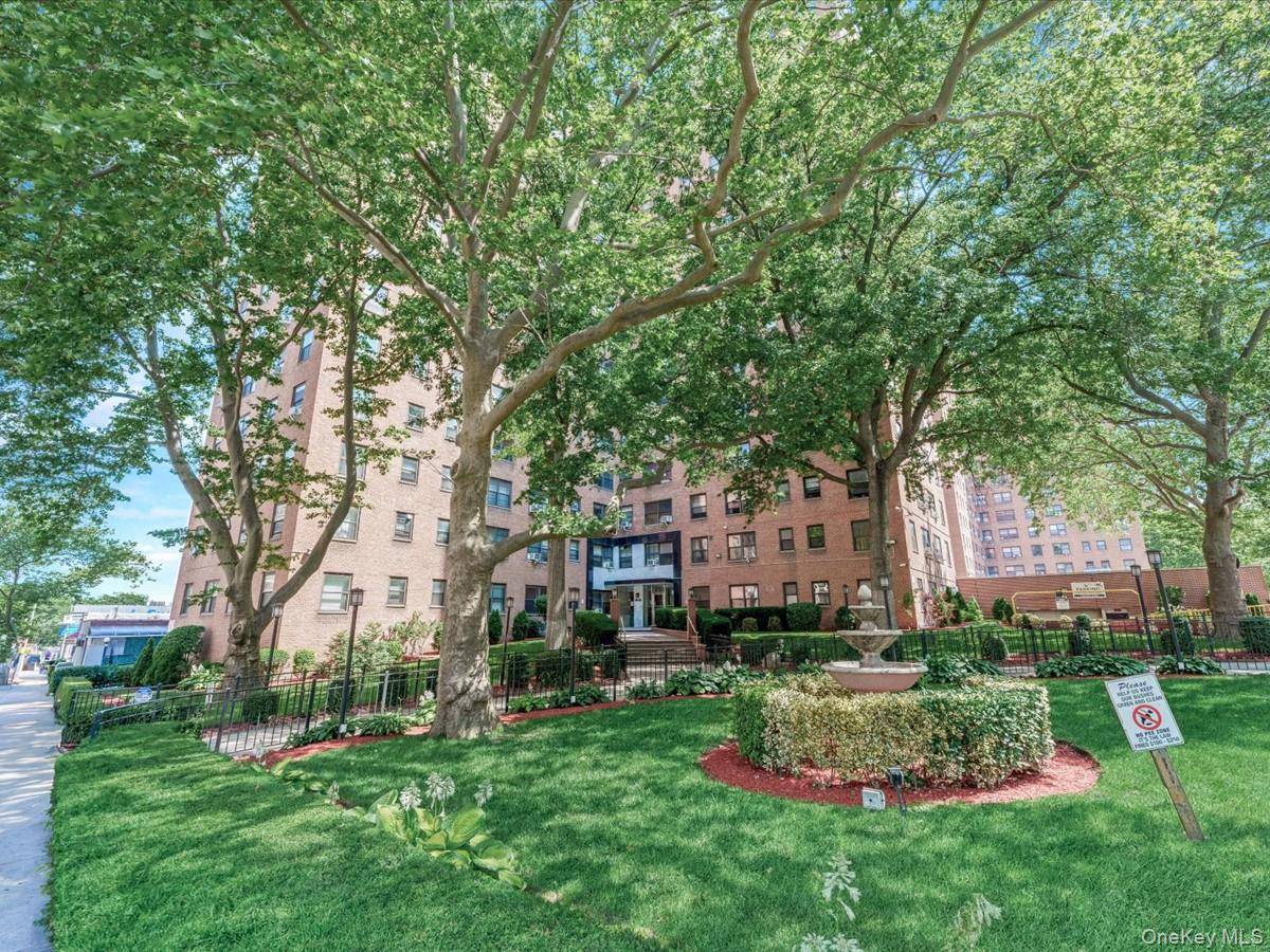 Apartamento de 1 Dormitorio en Venta en Rego Park - Nueva York - EE. UU. - 3