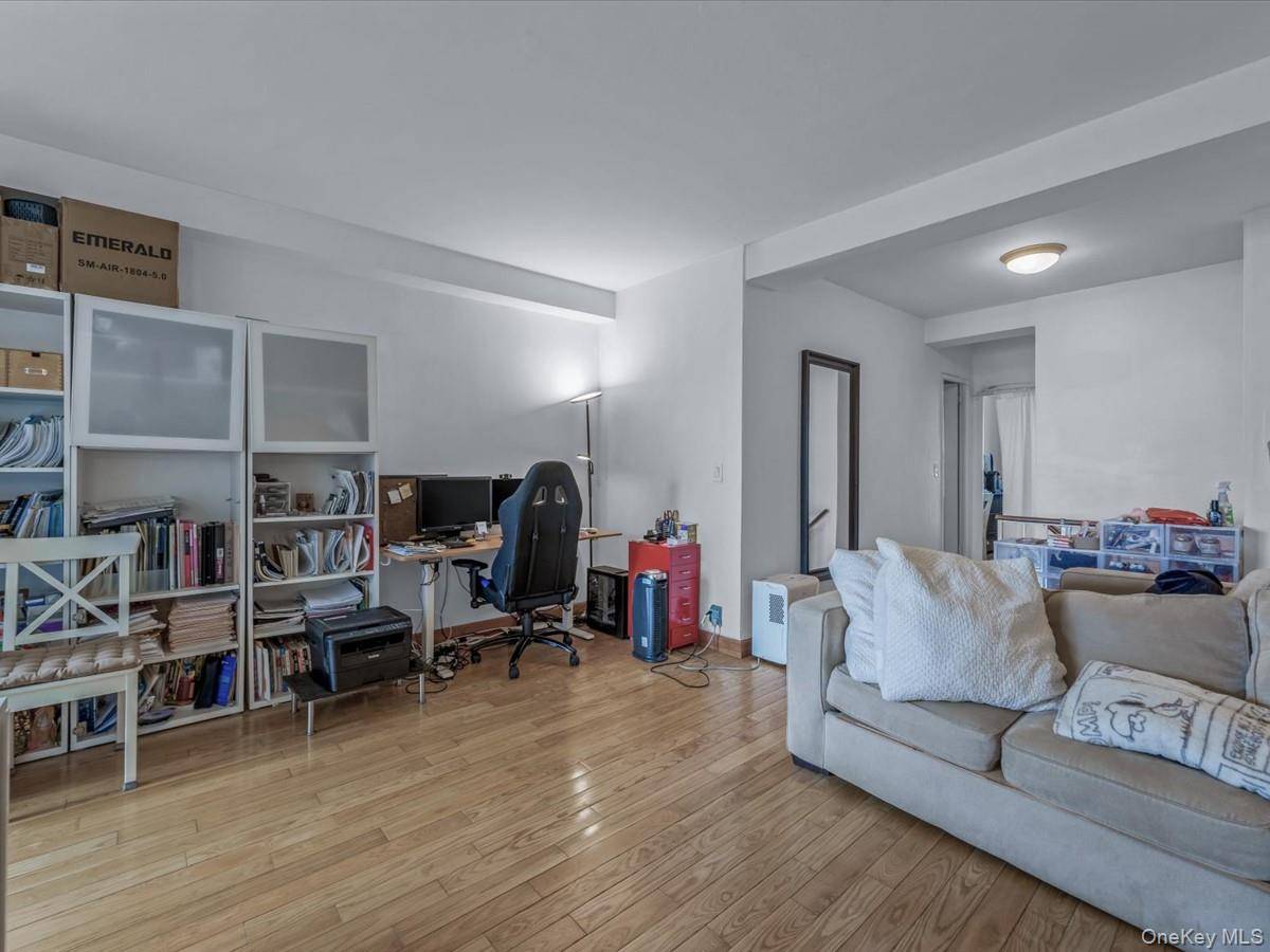 Apartamento de 1 Dormitorio en Venta en Rego Park - Nueva York - EE. UU. - 7