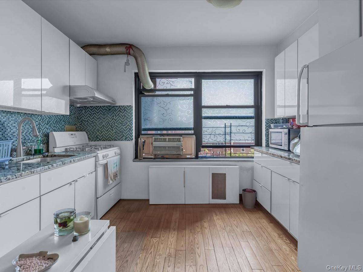 Apartamento de 1 Dormitorio en Venta en Rego Park - Nueva York - EE. UU. - 8
