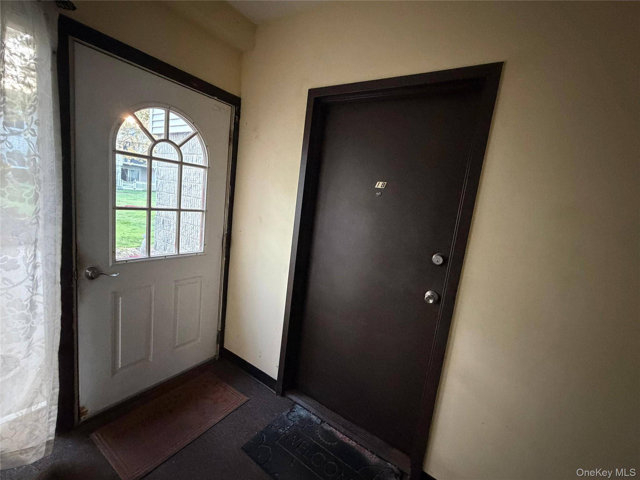1 Bedroom Home for Sale in Ronkonkoma - New York - USA - 5