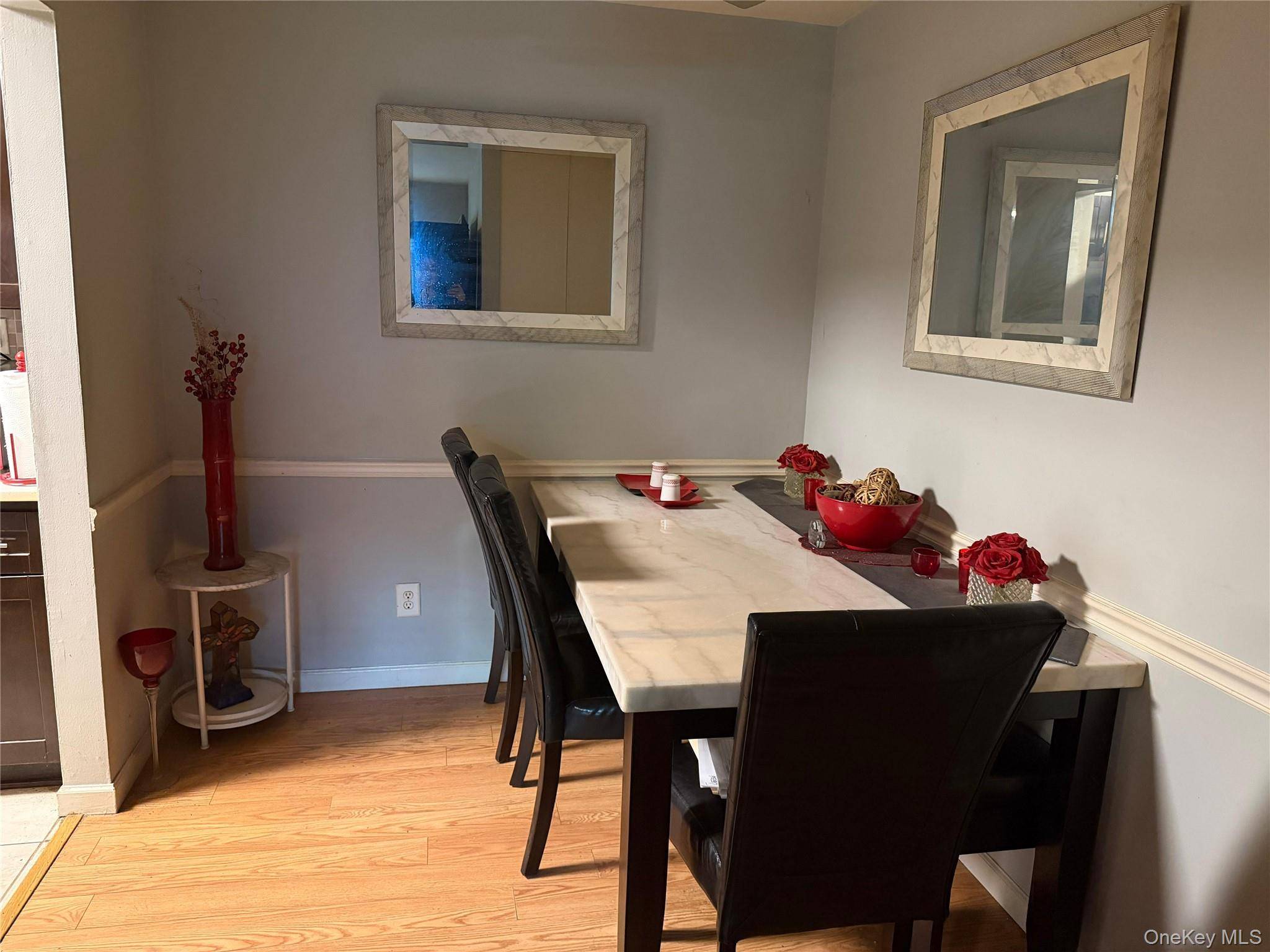1 Bedroom Home for Sale in Ronkonkoma - New York - USA - 6