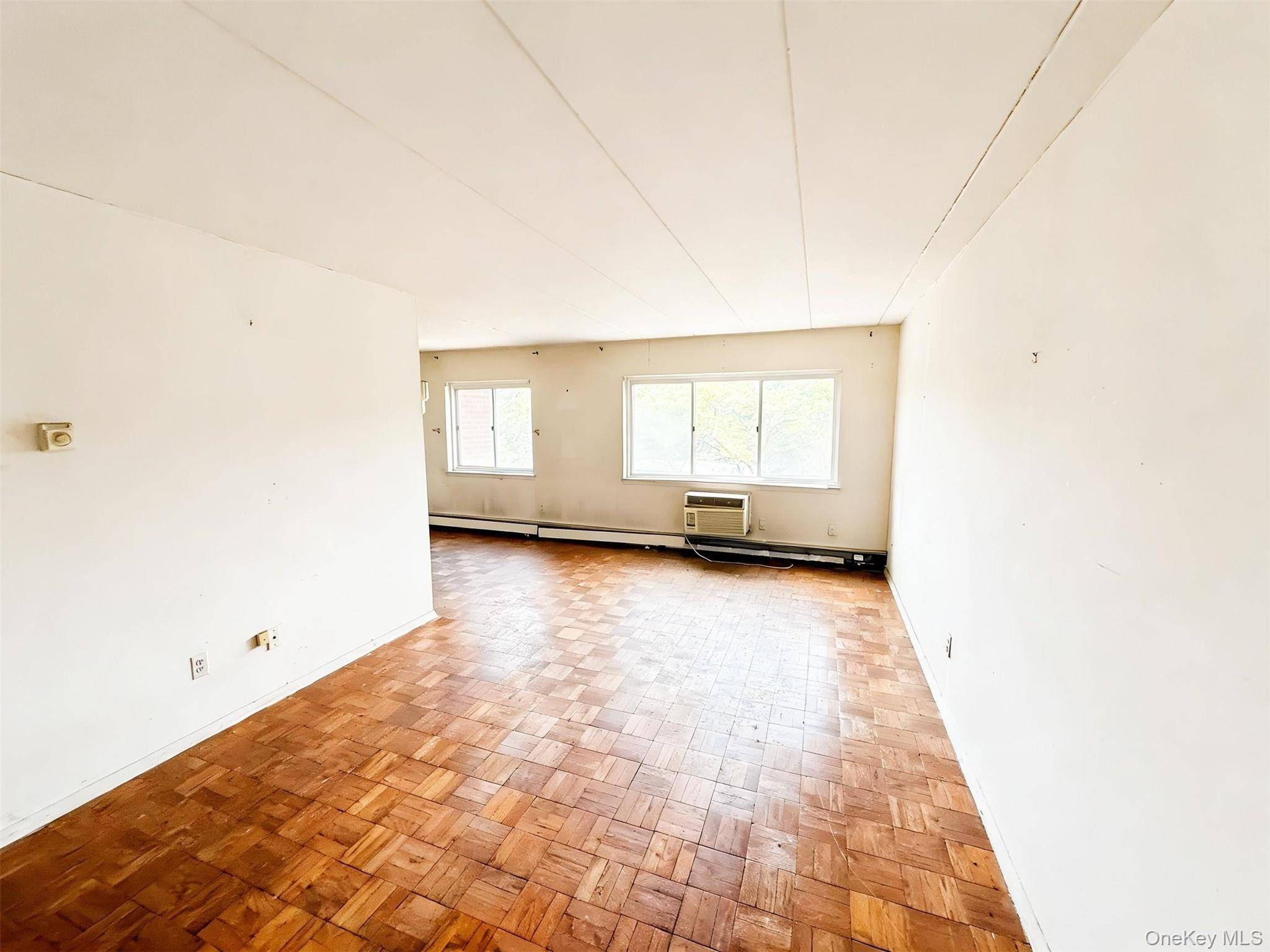 Apartamento de 1 Dormitorio en Venta en Scarsdale - Nueva York - EE. UU. - 2