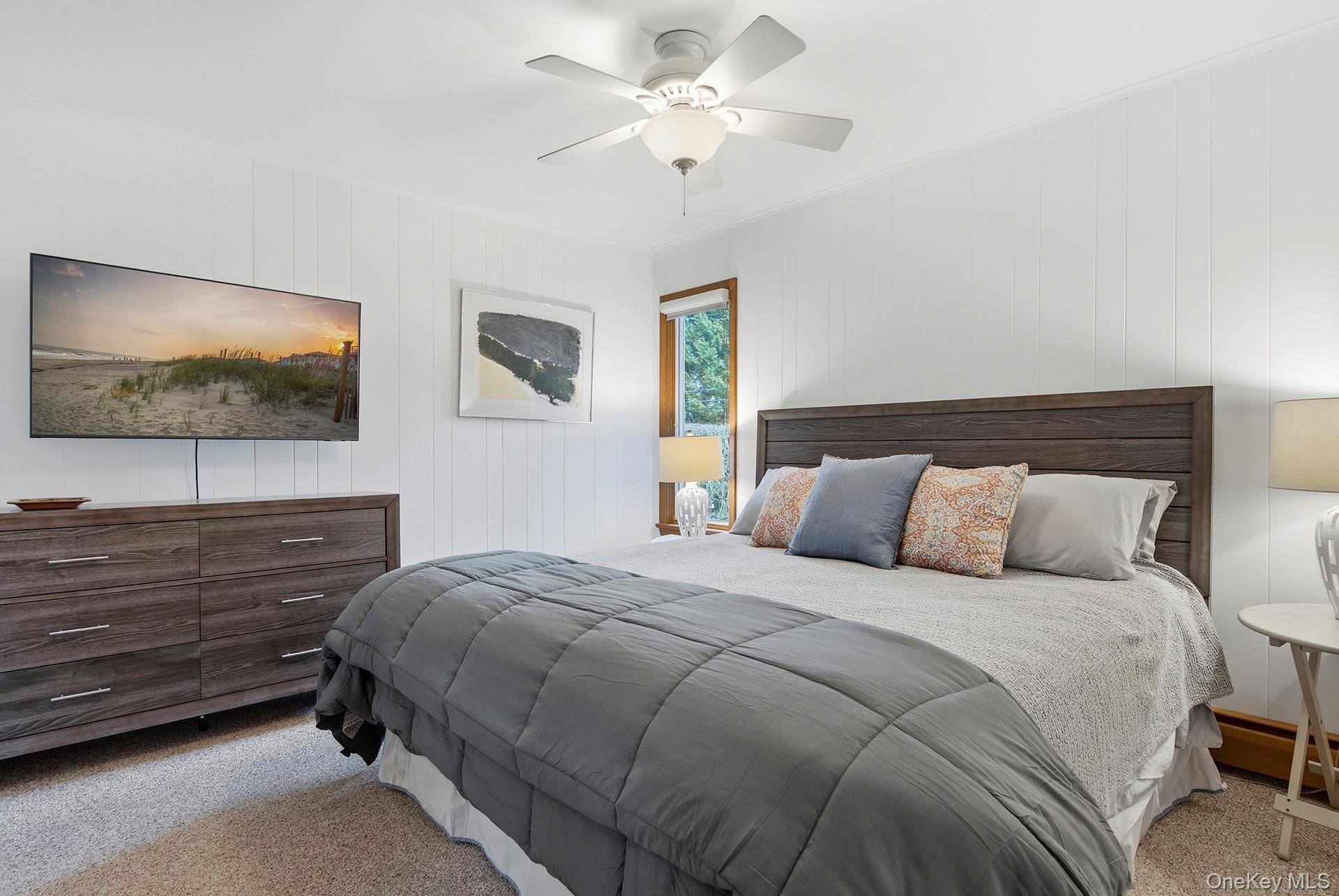 1 Bedroom Home for Sale in Shelter Island Heights - New York - USA - 3