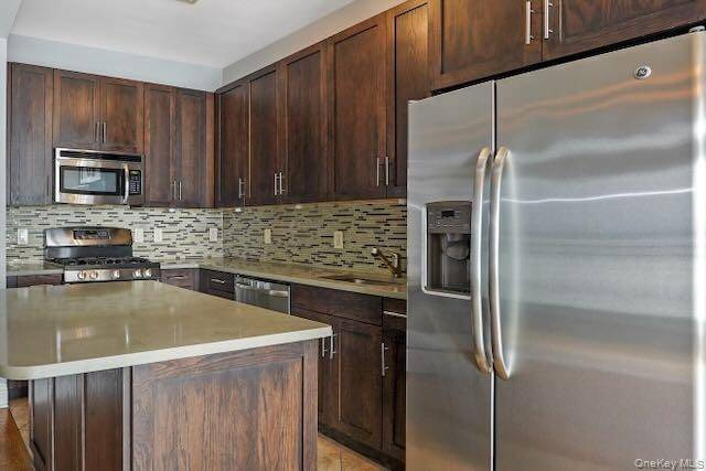 Apartamento de 1 Dormitorio en Venta en Staten Island - Nueva York - EE. UU. - 4