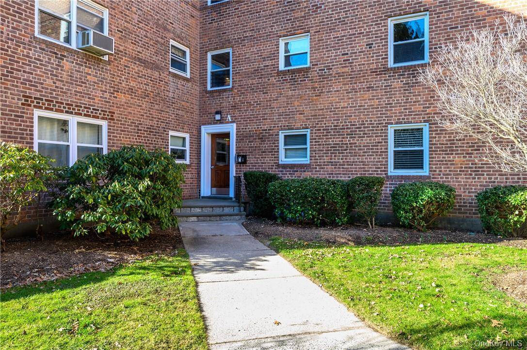 1 Bedroom Home for Sale in Tarrytown - New York - USA - 4