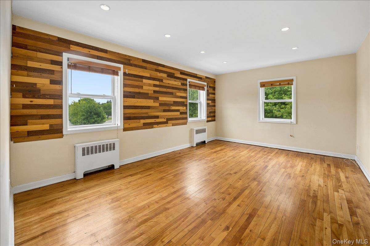1 Bedroom Home for Sale in Tarrytown - New York - USA - 8