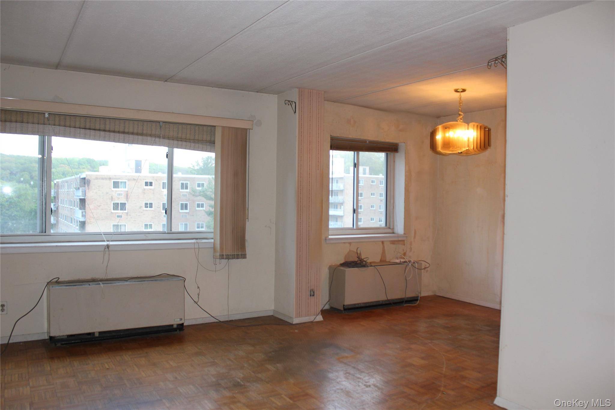 1 Bedroom Home for Sale in Tarrytown - New York - USA - 3