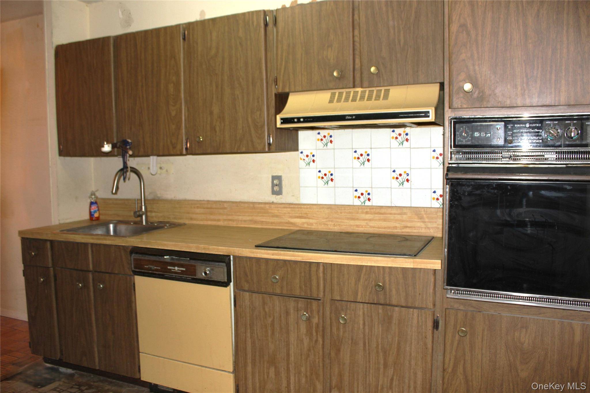 1 Bedroom Home for Sale in Tarrytown - New York - USA - 8