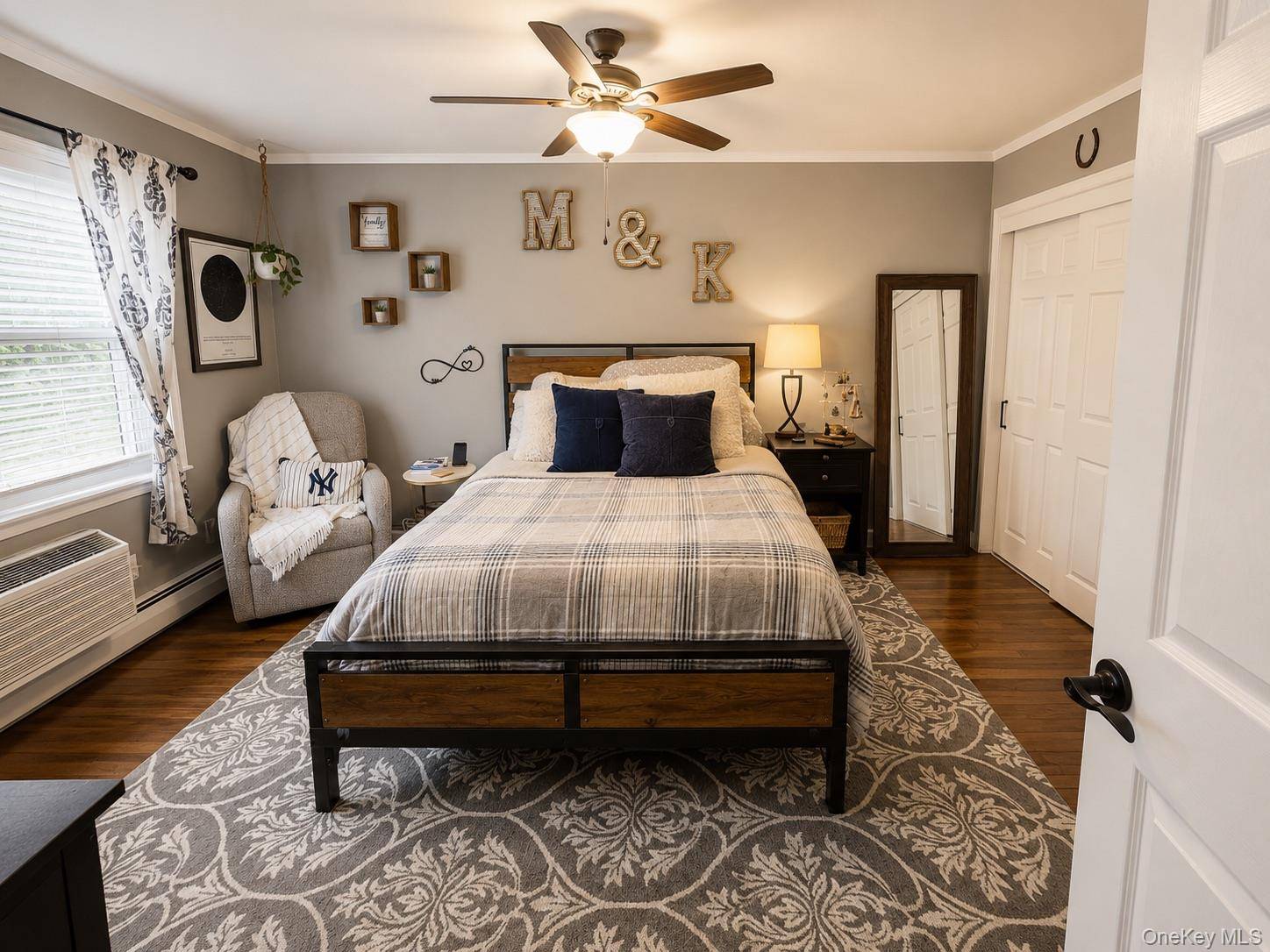 1 Bedroom Home for Sale in West Babylon - New York - USA - 5