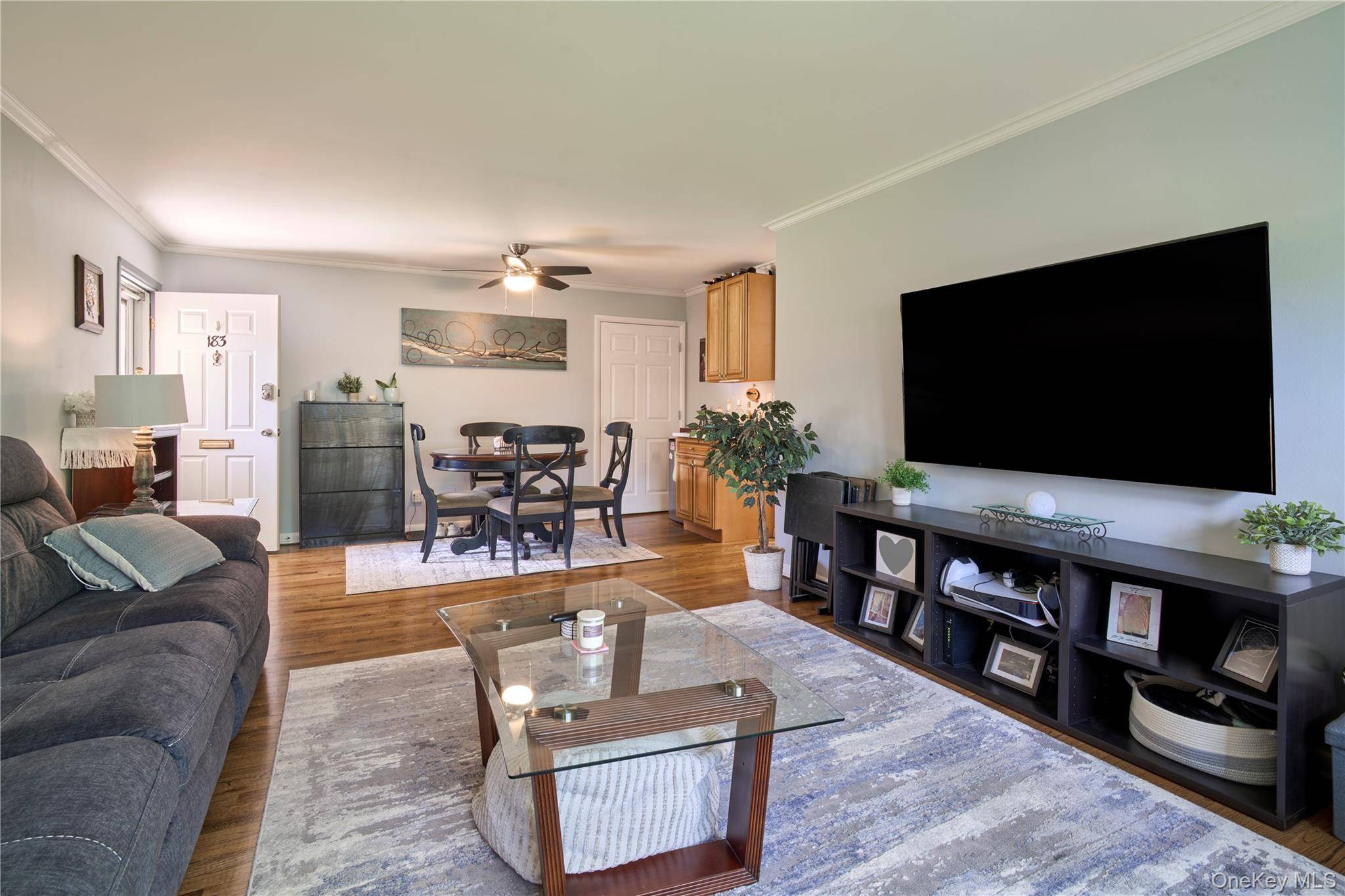 Apartamento com 1 Quartos à Venda em West Babylon - Nova Iorque - EUA - 2